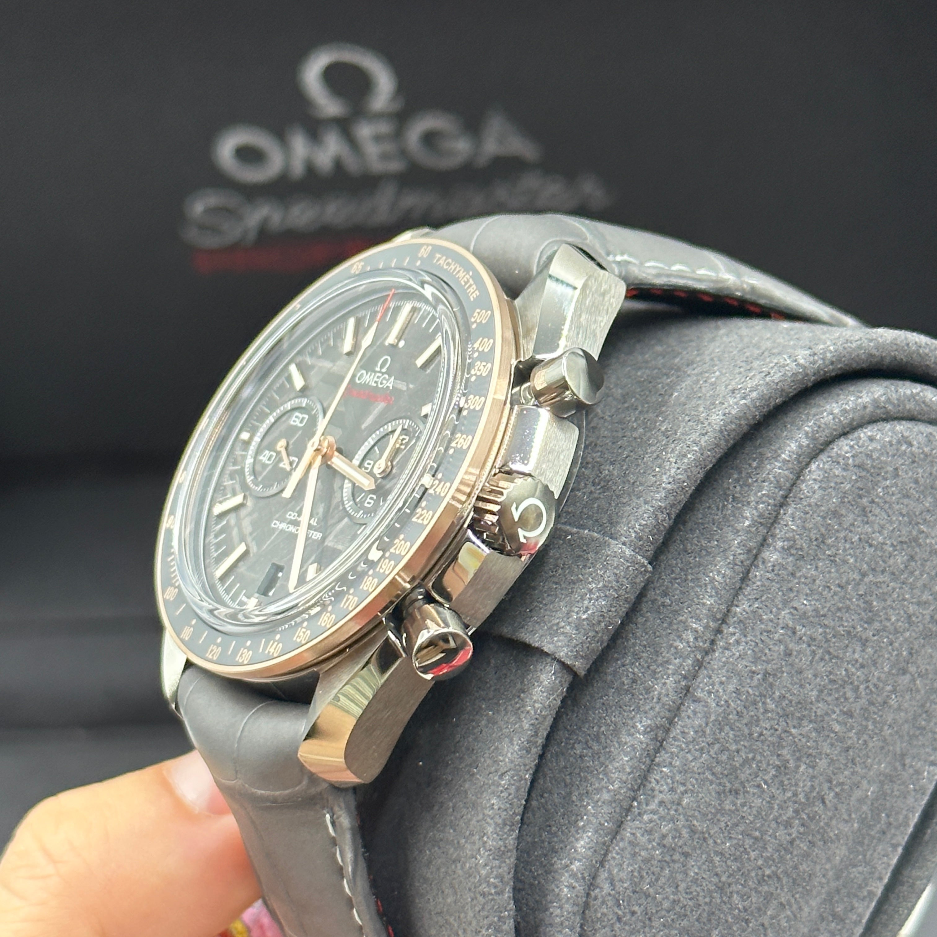 Omega Speedmaster Dark Side of the Moon 44,25 mm 311.63.44.51.99.001 2025