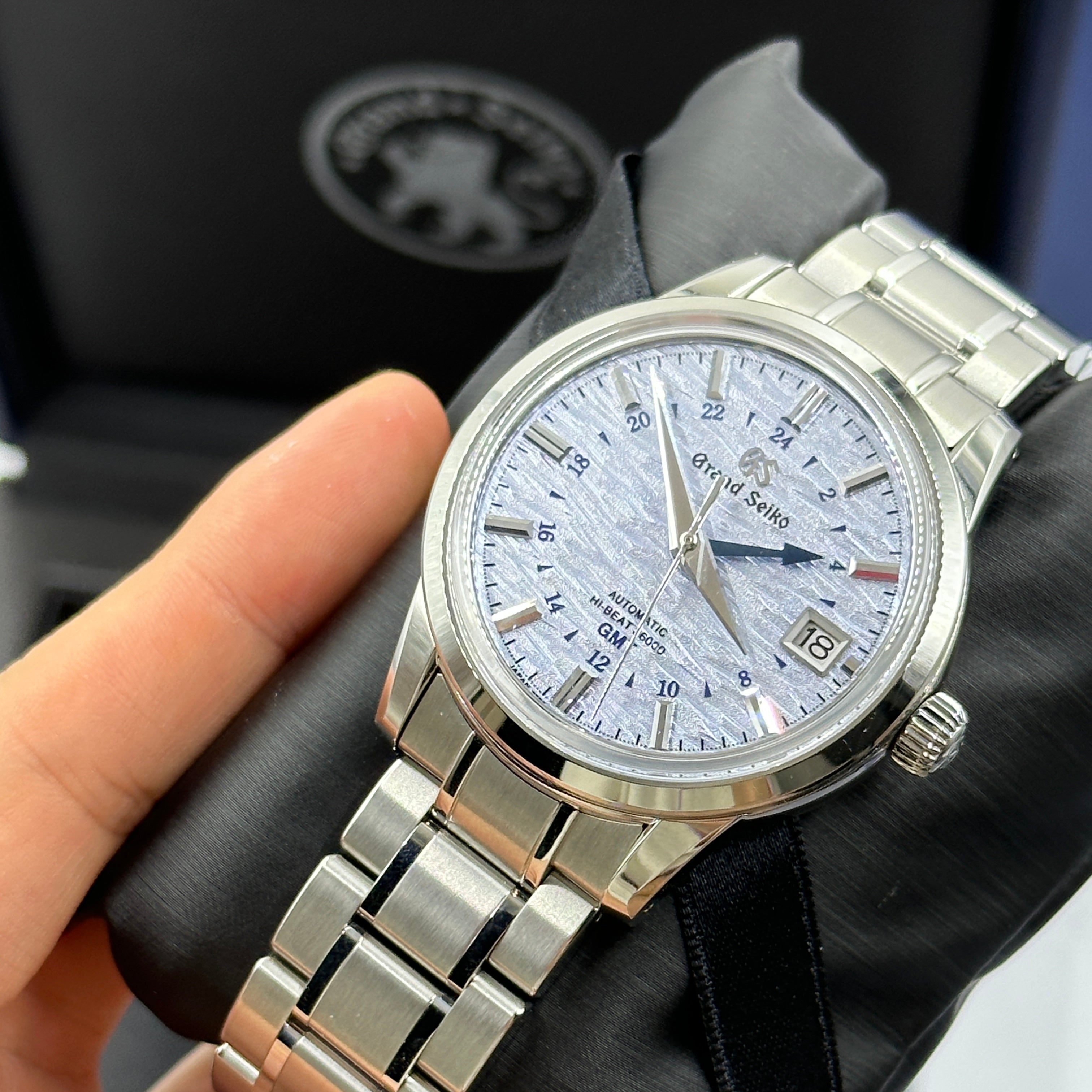 Grand Seiko Elegance 39,5 mm SBGJ249G 2023