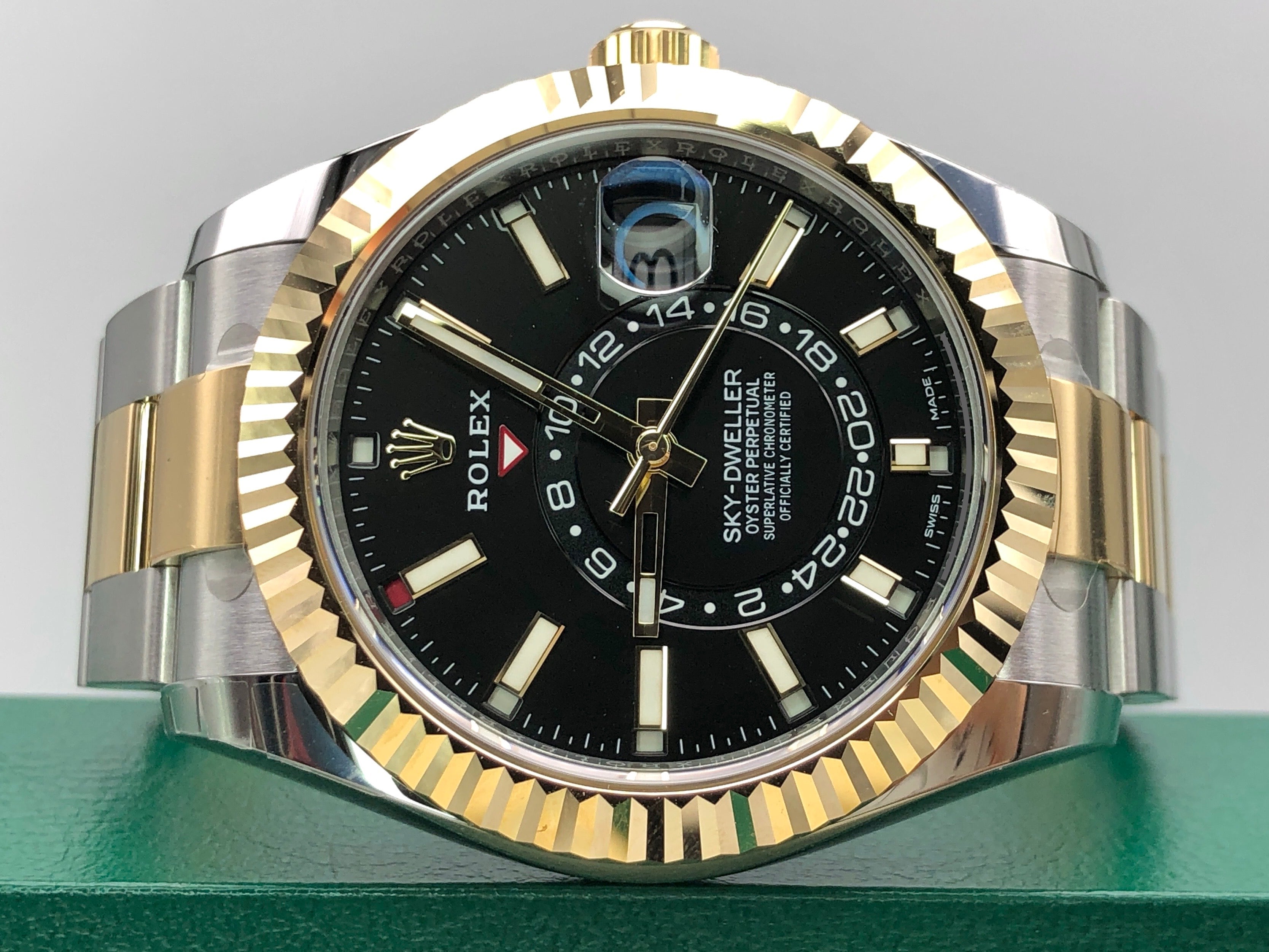 Rolex Sky-Dweller 42 mm 326933 Schwarze Auster 2021