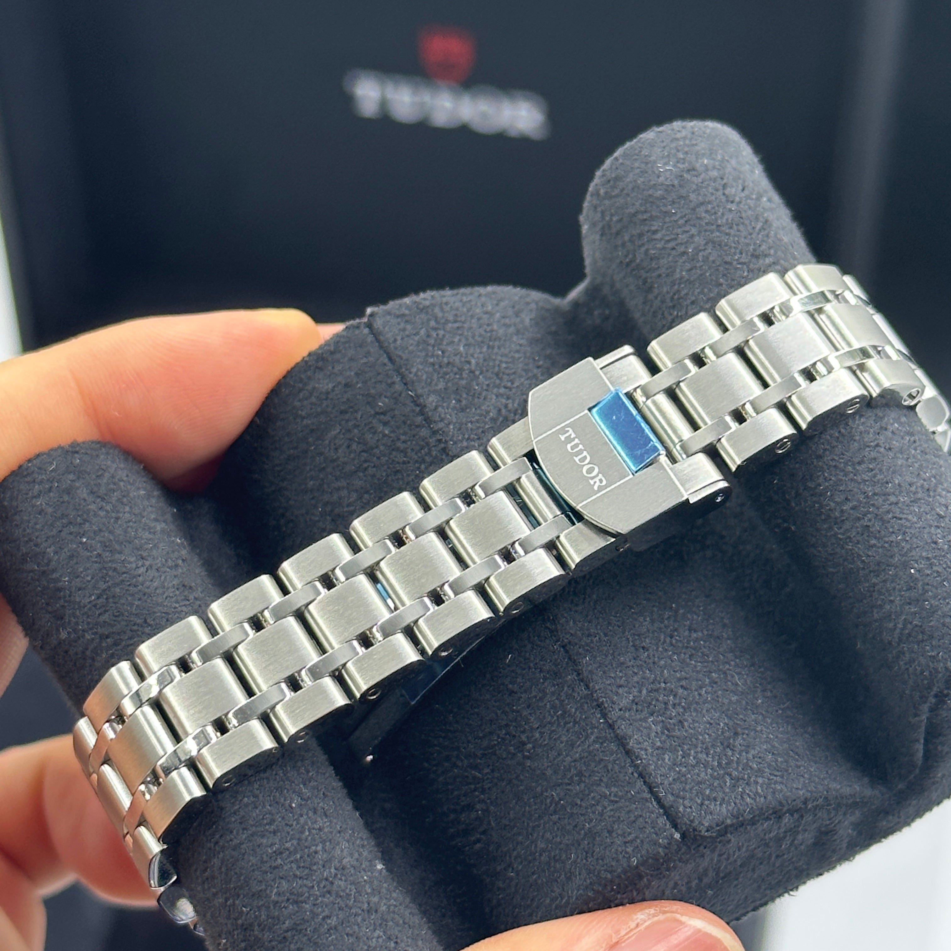 Tudor Tudor Royal 34 mm 28400-0006 Blauer römischer Stahl 2023