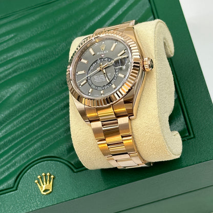 Rolex Sky-Dweller 42 mm 326935 Grau 2022