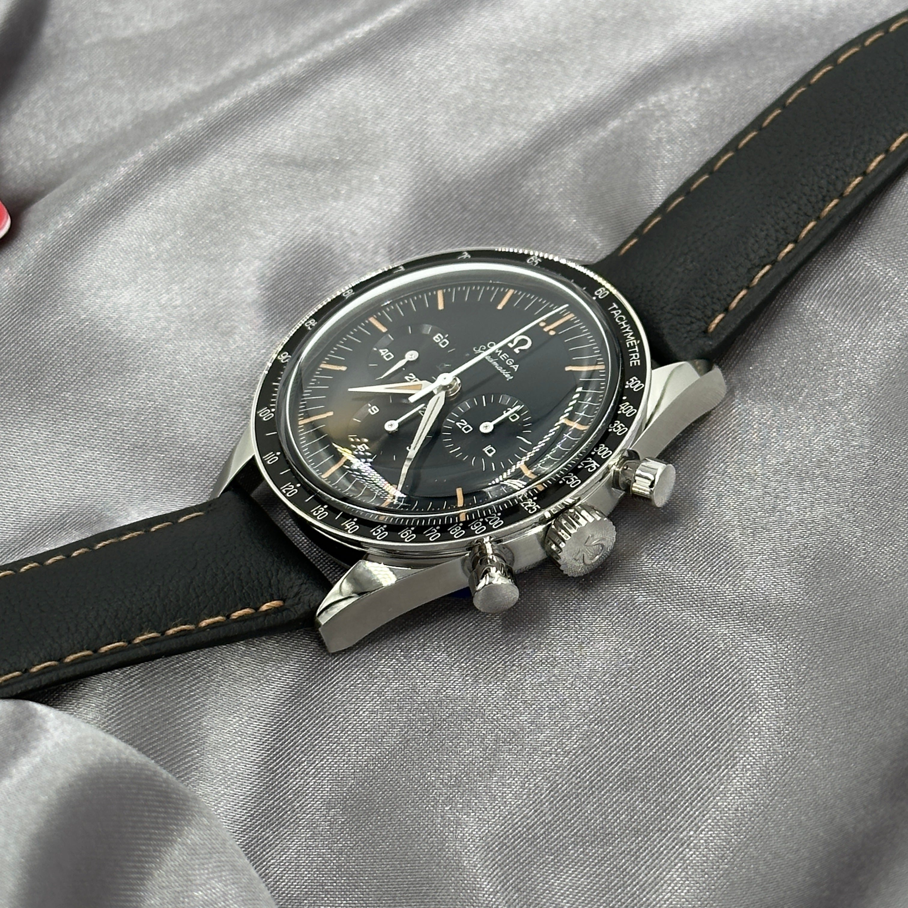Omega Speedmaster Erste Omega im Weltraum 39,7 mm 310.32.40.50.06.001 2025 JHP