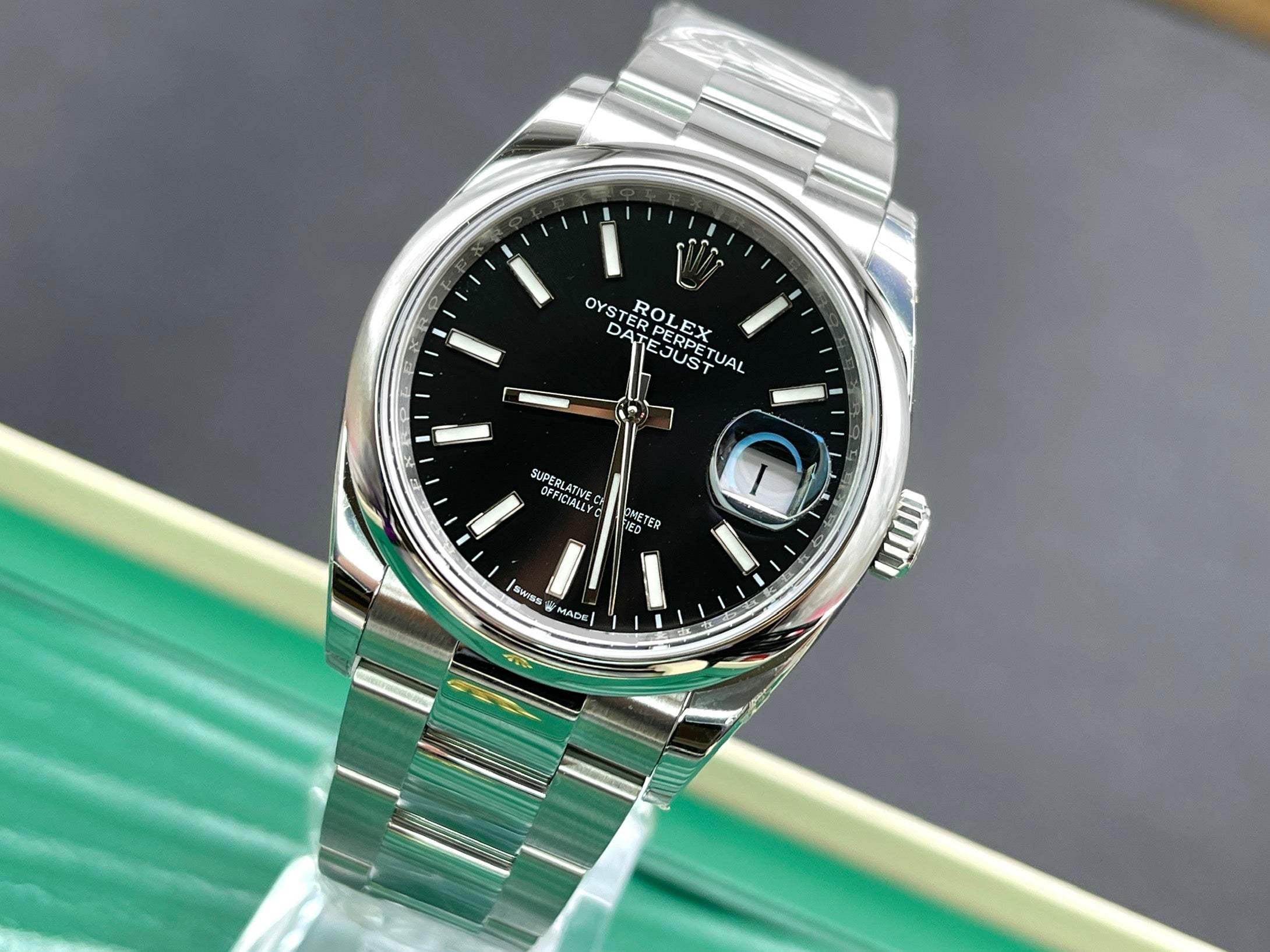 Rolex Datejust 36 126200 Black Index Oyster 2025