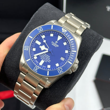 Tudor Pelagos 42 mm 25600Tb-0001 Blauer Stahl 2023 JMB