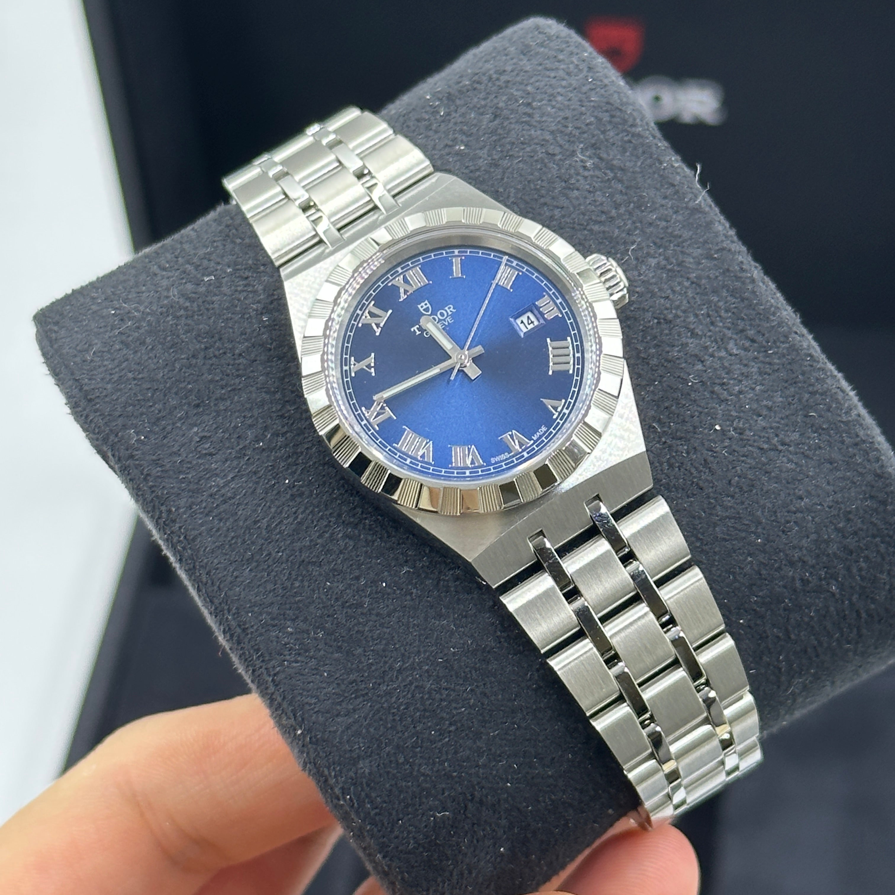 Tudor Tudor Royal 28 mm 28300-0006 Blauer römischer Stahl 2024