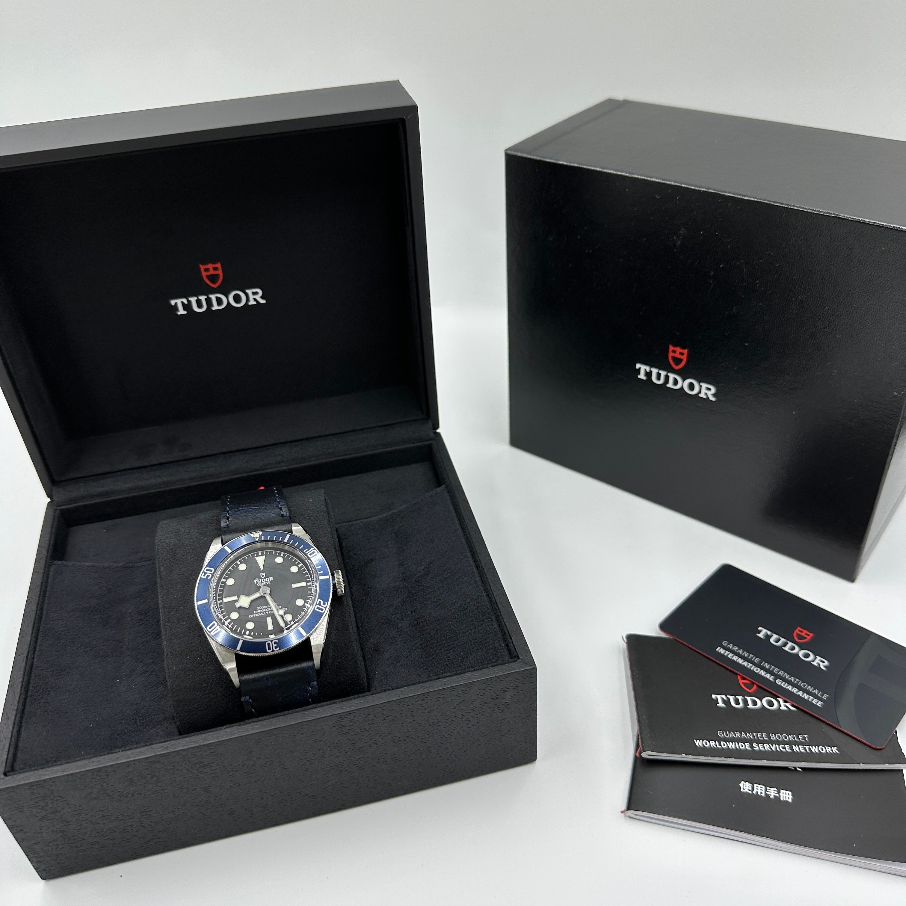 Tudor Black Bay 41 mm 79230B-0007 Blaues Leder 2024