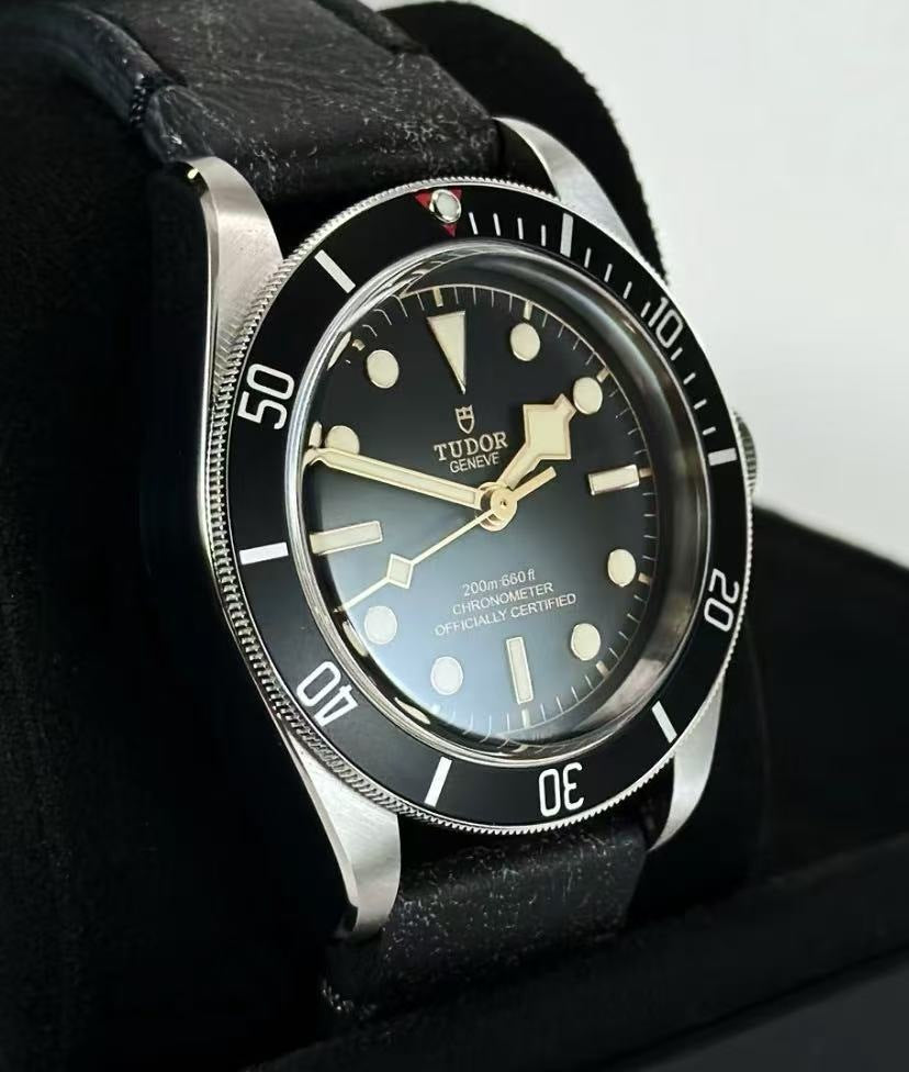Tudor Black Bay 41 mm 79230N-0008 Schwarzes Leder 2024 JOY