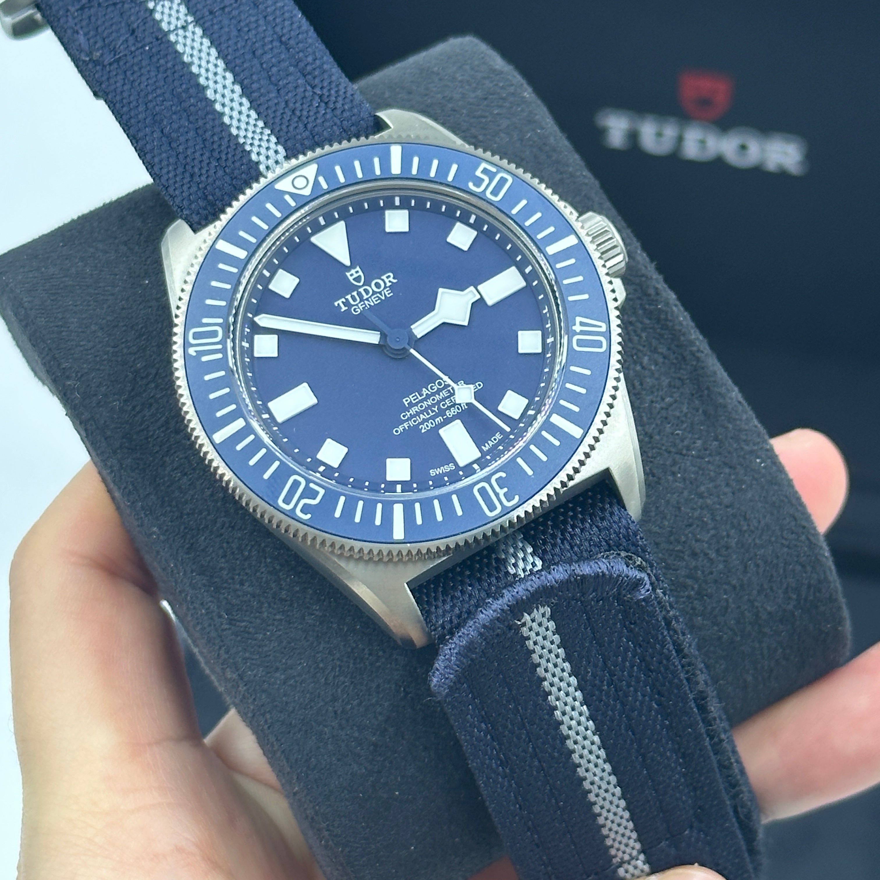 Tudor Pelagos FXD 42 mm 25707B/24 Blauer Stoff 2024