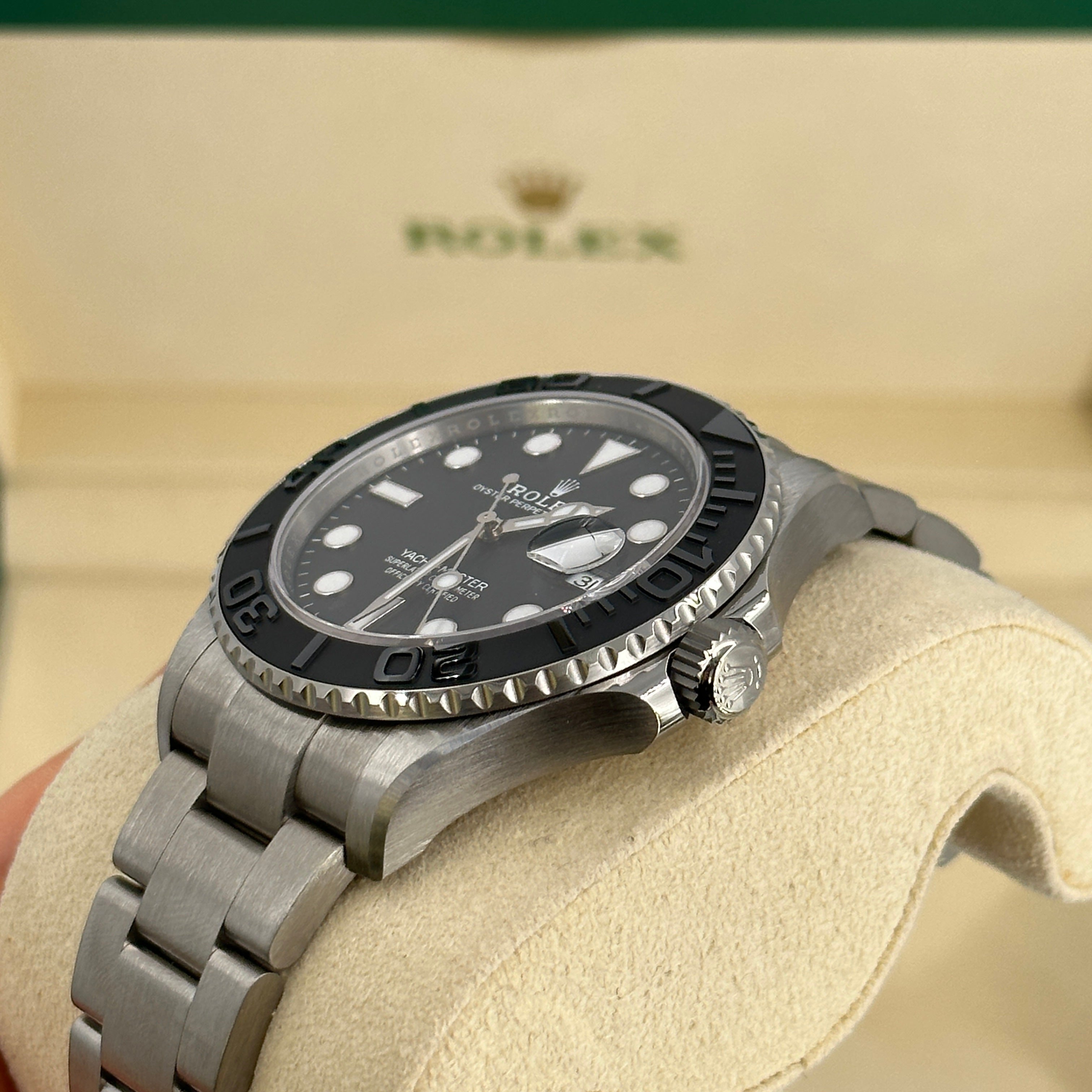 Rolex Yacht-Master 42 mm 226627 Schwarz 2025