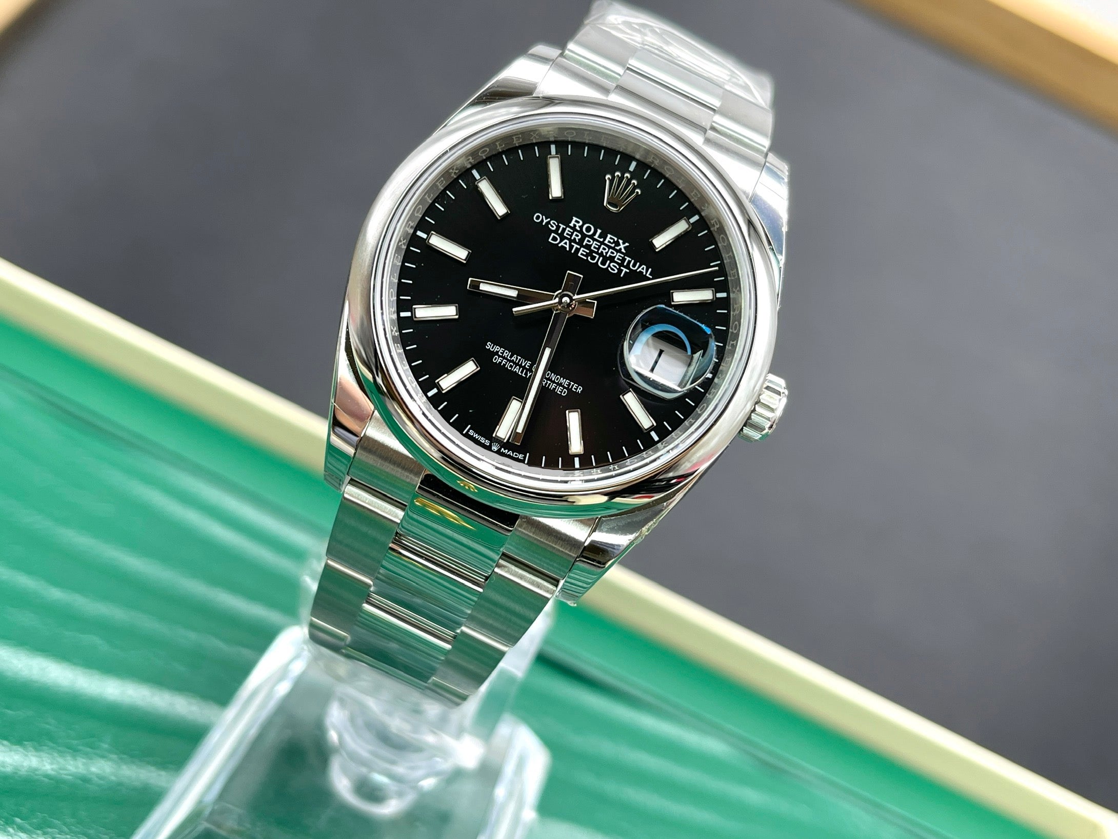 Rolex Datejust 36 126200 Black Index Oyster 2025