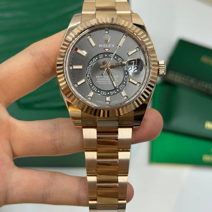 Rolex Sky-Dweller 42 mm 326935 Grau 2022
