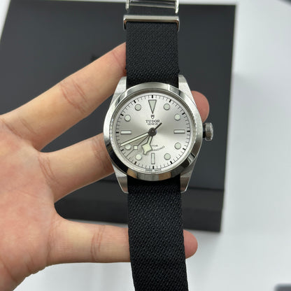 Tudor Black Bay 36 36mm 79500-0014 Silber gewebt 2023