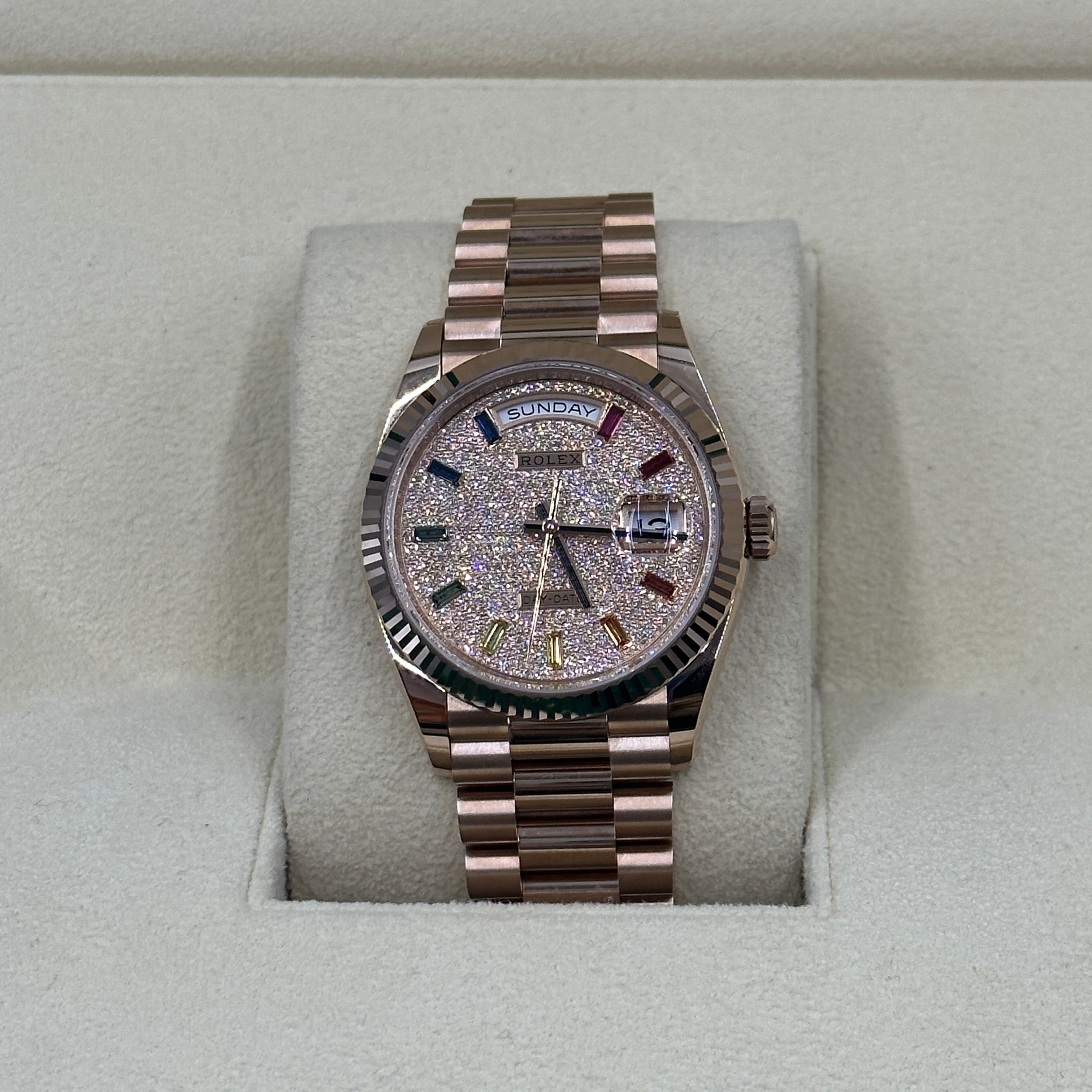 Rolex Day-Date 36 36mm 128235A Pavé 2025