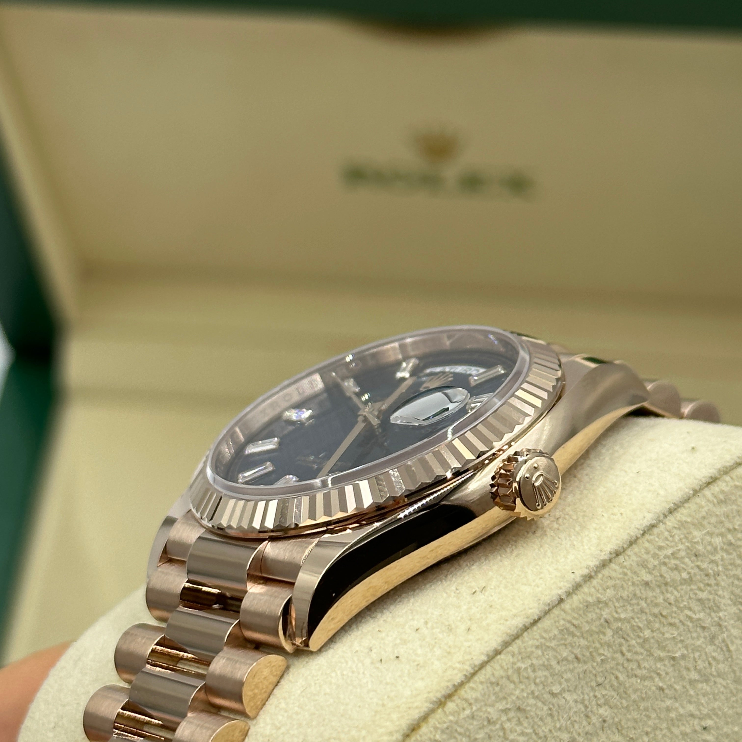 Rolex Day-Date 36 36mm 128235A Blau 2024