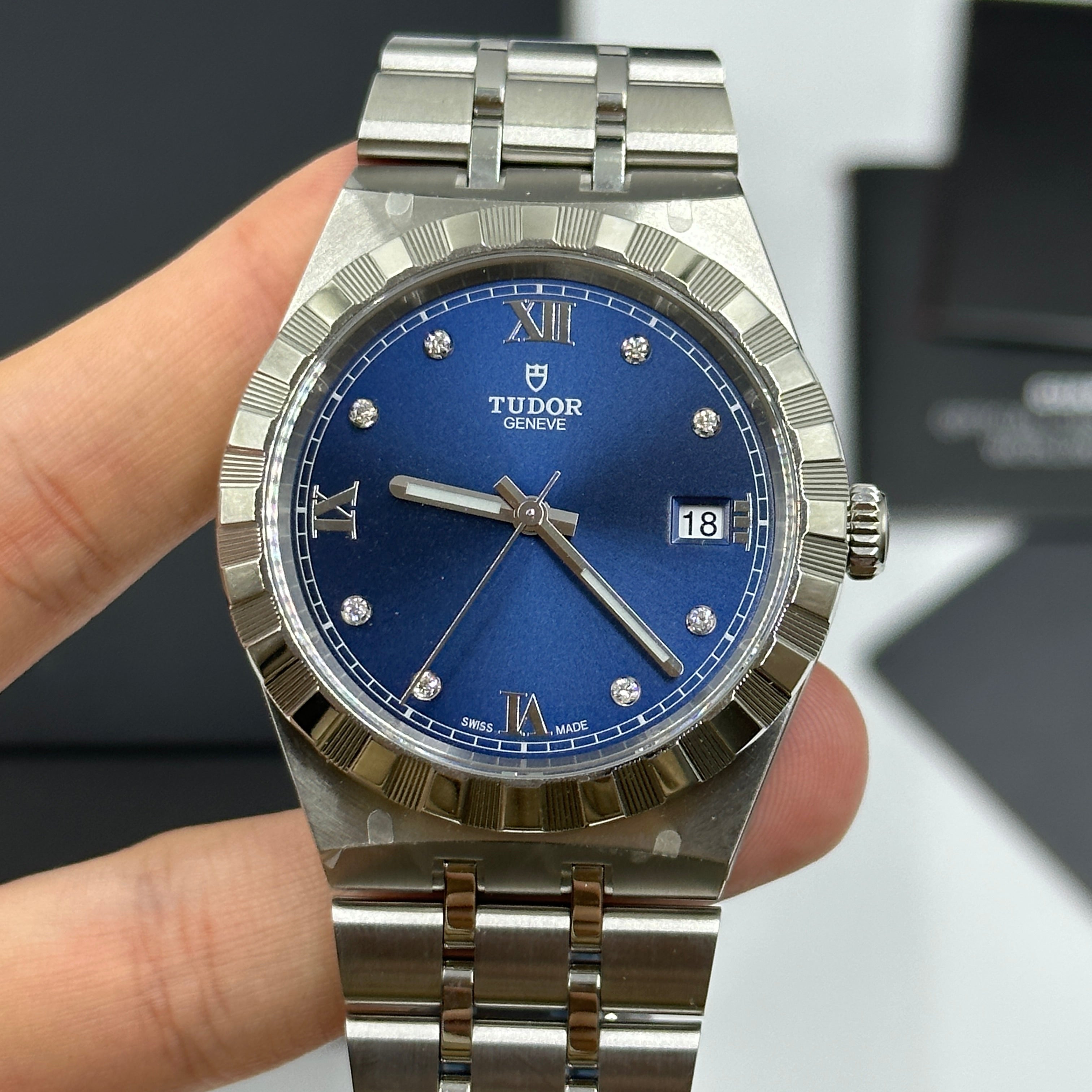 Tudor Tudor Royal 38 mm 28500-0006 Blaue Diamanten Stahl 2024