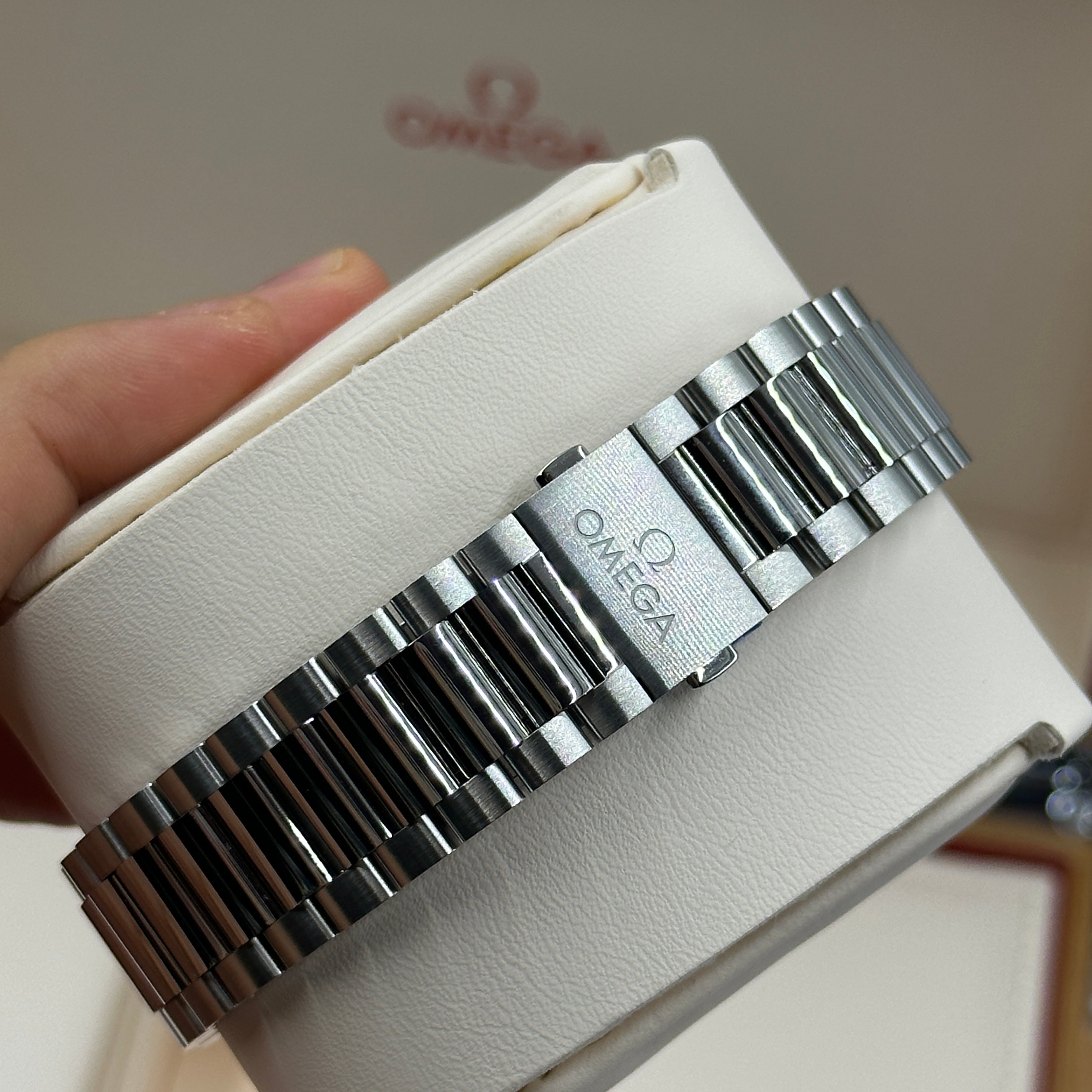 Omega Seamaster Aqua Terra Shades 38 mm 220.10.38.20.09.001 2025