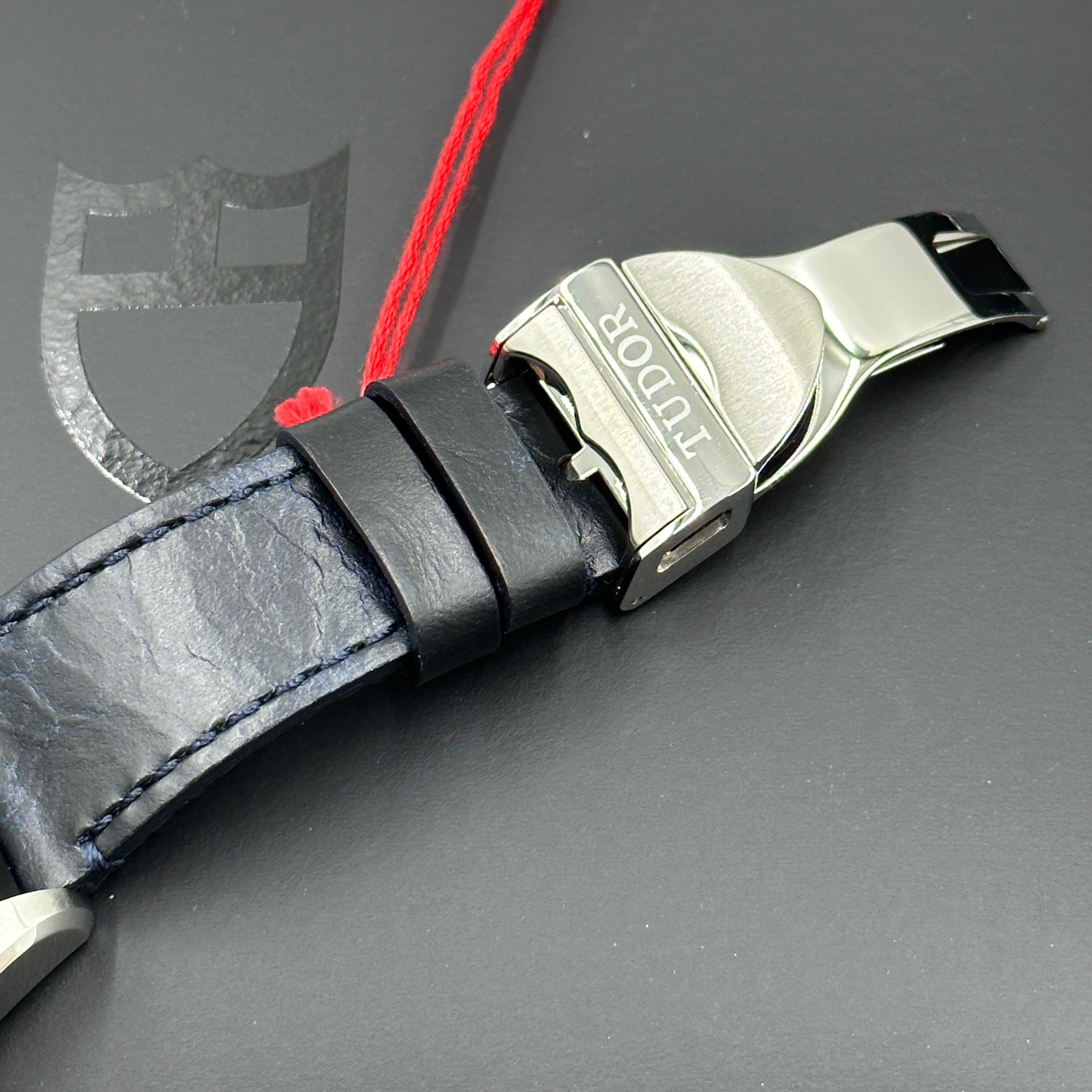 Tudor Black Bay 41 mm 79230B-0007 Blaues Leder 2024