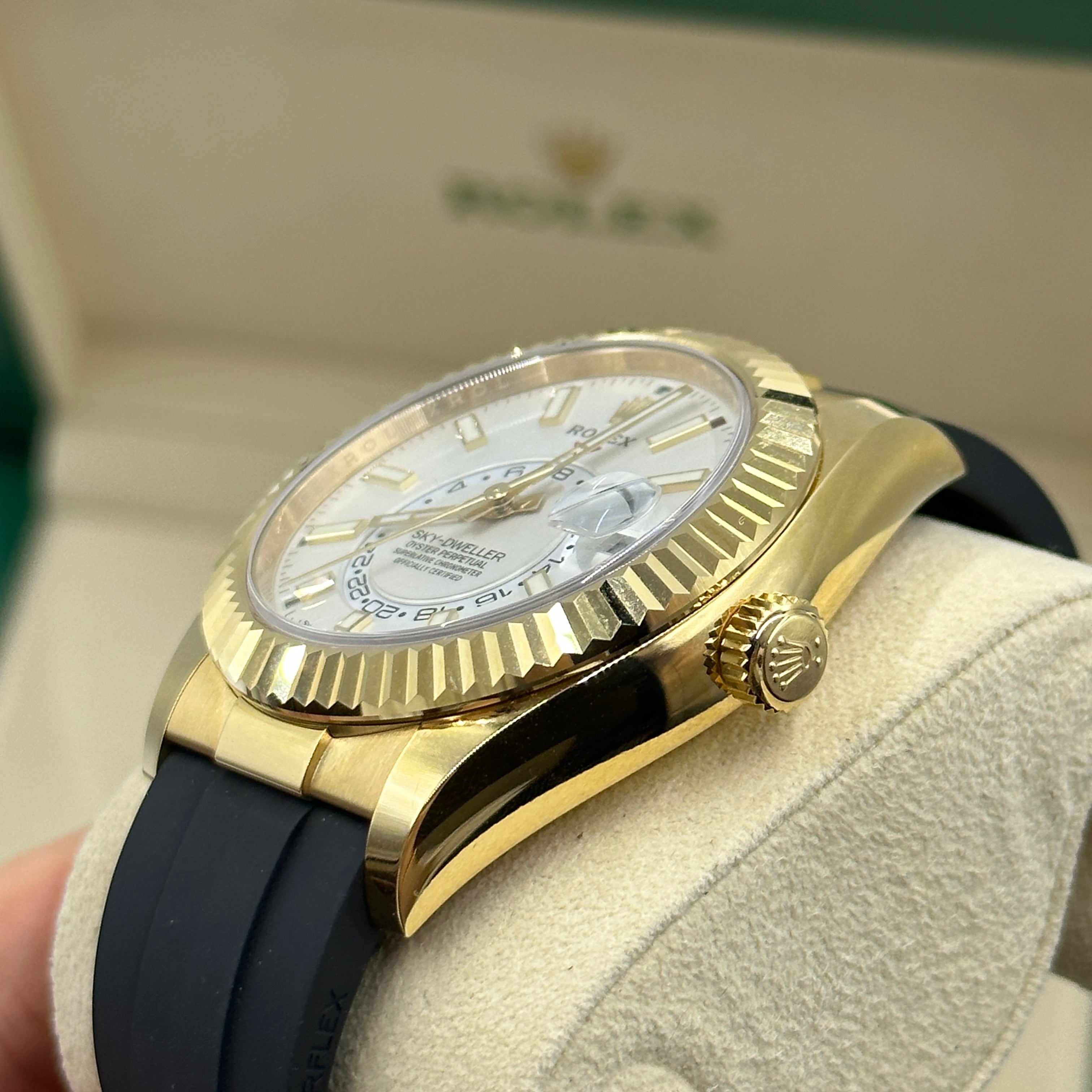 Rolex Sky-Dweller 42 mm 326238 Weiß 2021