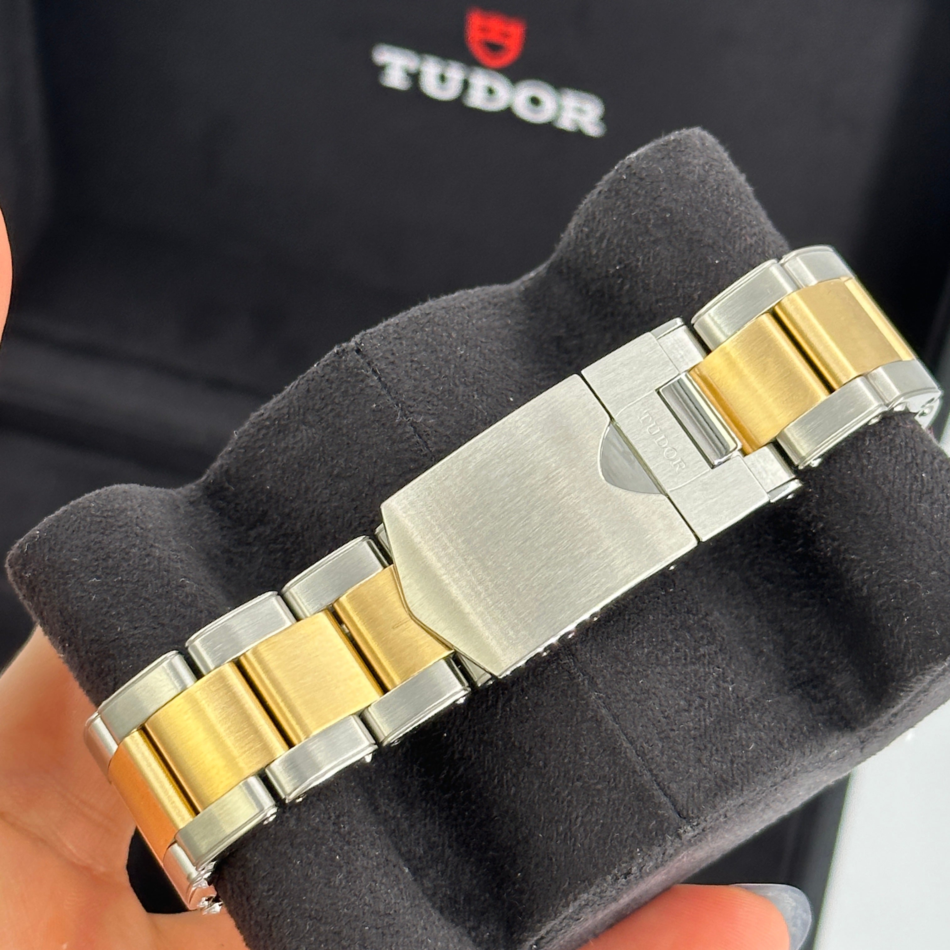 Tudor Black Bay GMT 41 mm 79833Mn-0001 Schwarzer Stahl 2024
