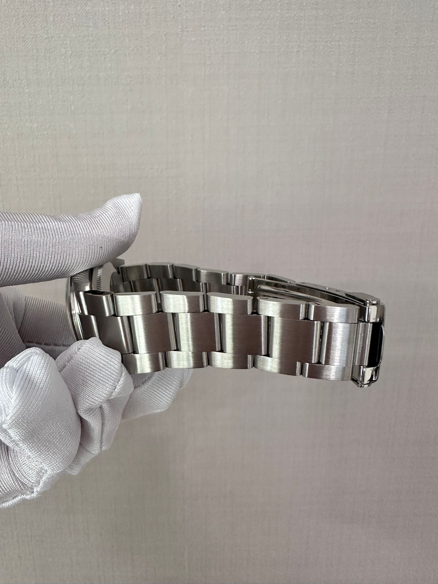 Rolex Explorer 114270 Schwarz