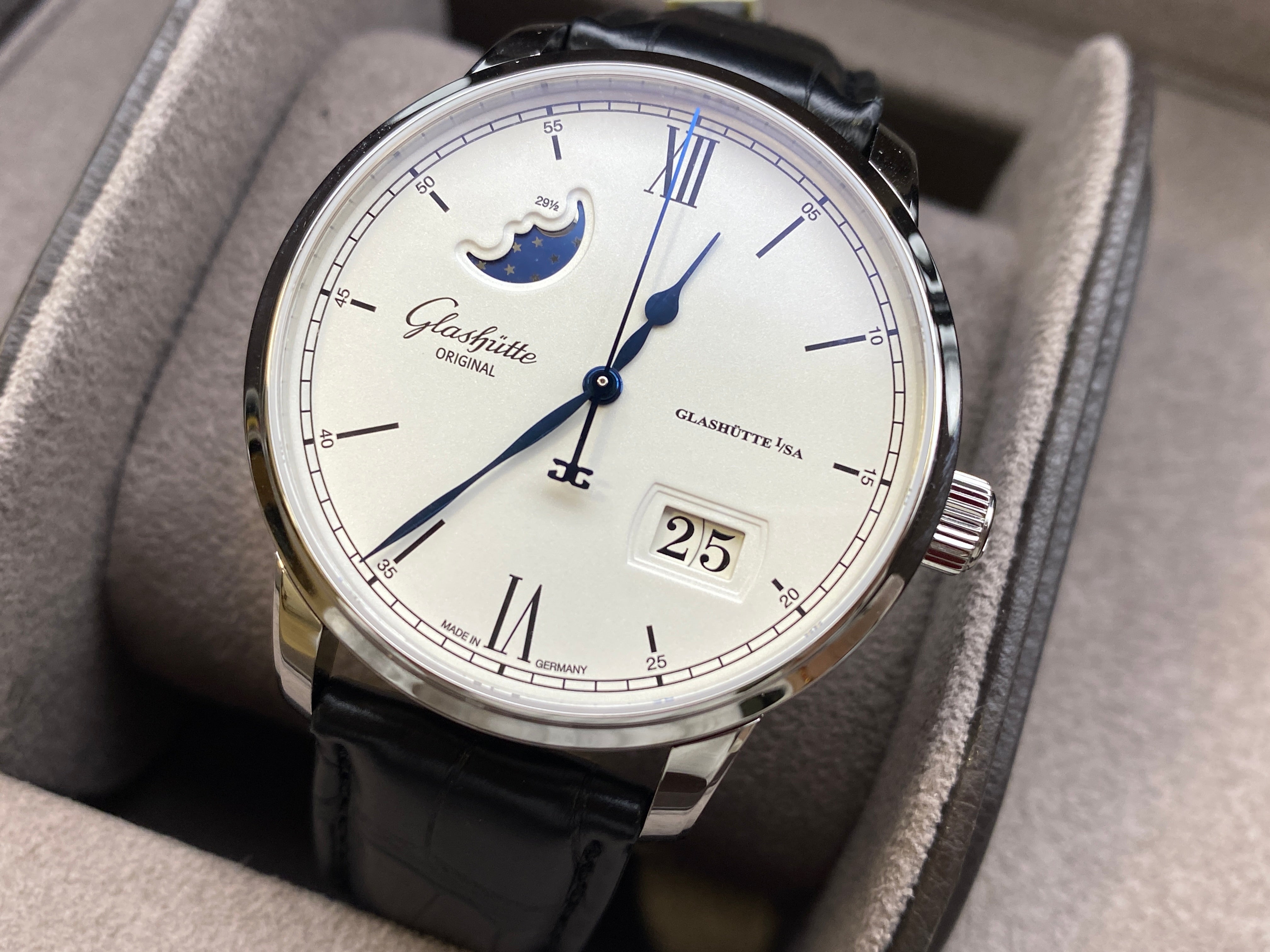 Glashütte Original Senator Excellence 40mm Panoramadatum Mondphase 1-36-04-01-02-61 2022