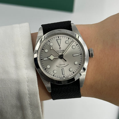 Tudor Black Bay 36 36mm 79500-0014 Silber gewebt 2023