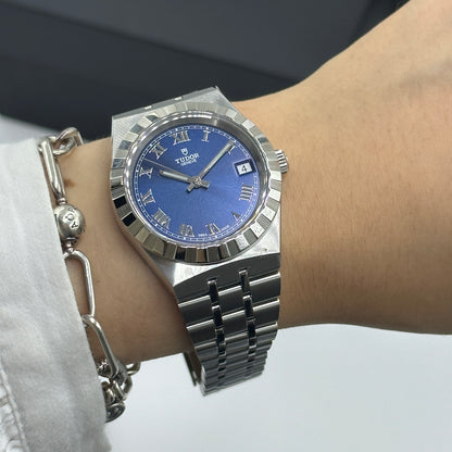 Tudor Tudor Royal 34 mm 28400-0006 Blauer römischer Stahl 2023