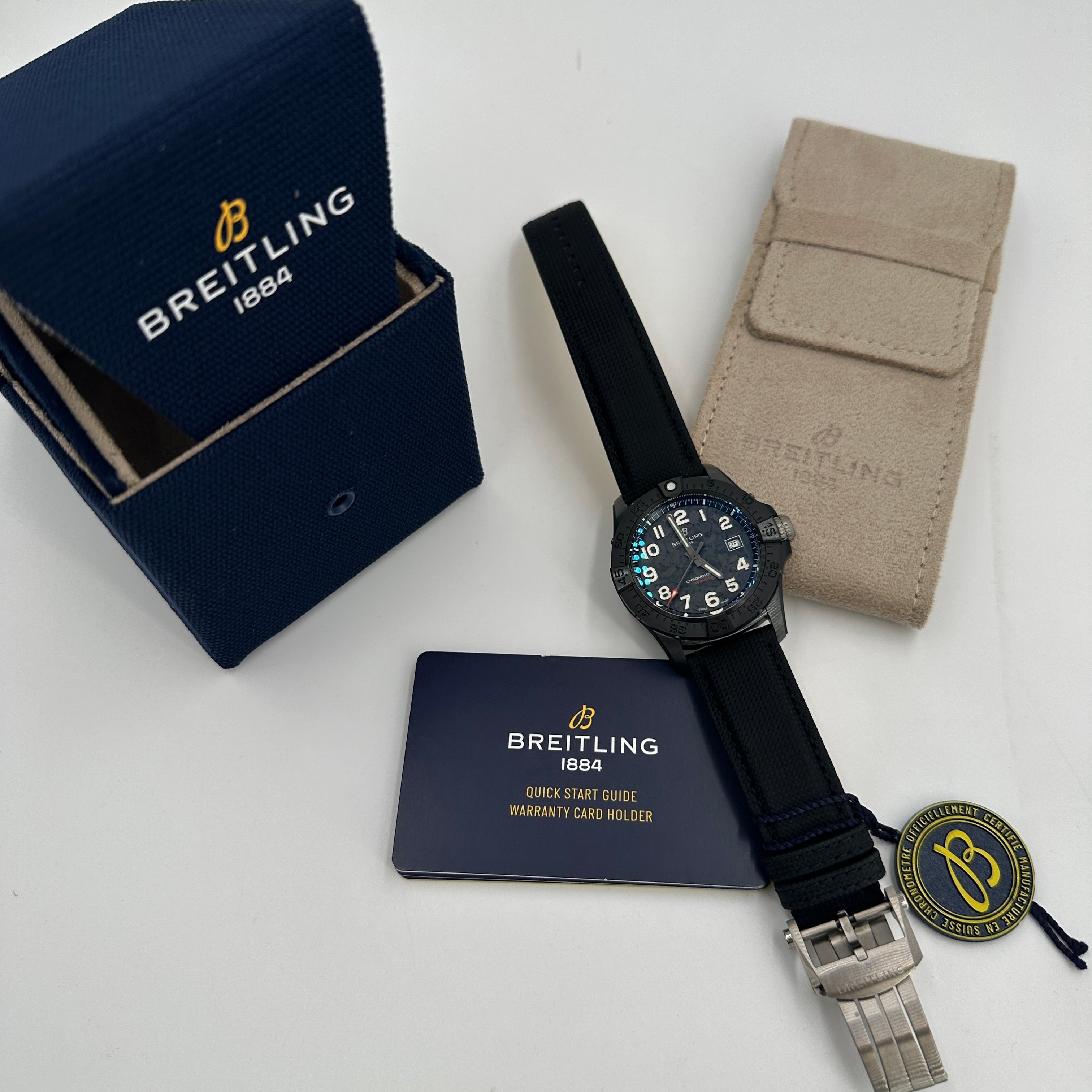 Breitling Avenger 42 mm Automatik 42 Night Mission S17328101B1X1 2025