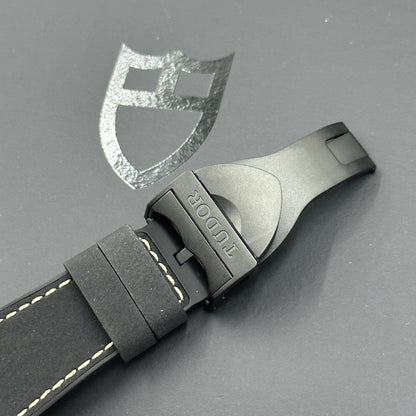 Tudor Black Bay Keramik 41 mm 79210Cnu-0001 Schwarzes Leder 2023