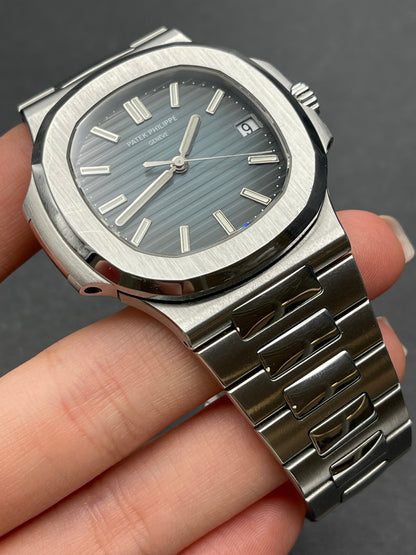 Patek Philippe Nautilus 5711/1A‑010 Stahl 40 mm blaues Zifferblatt