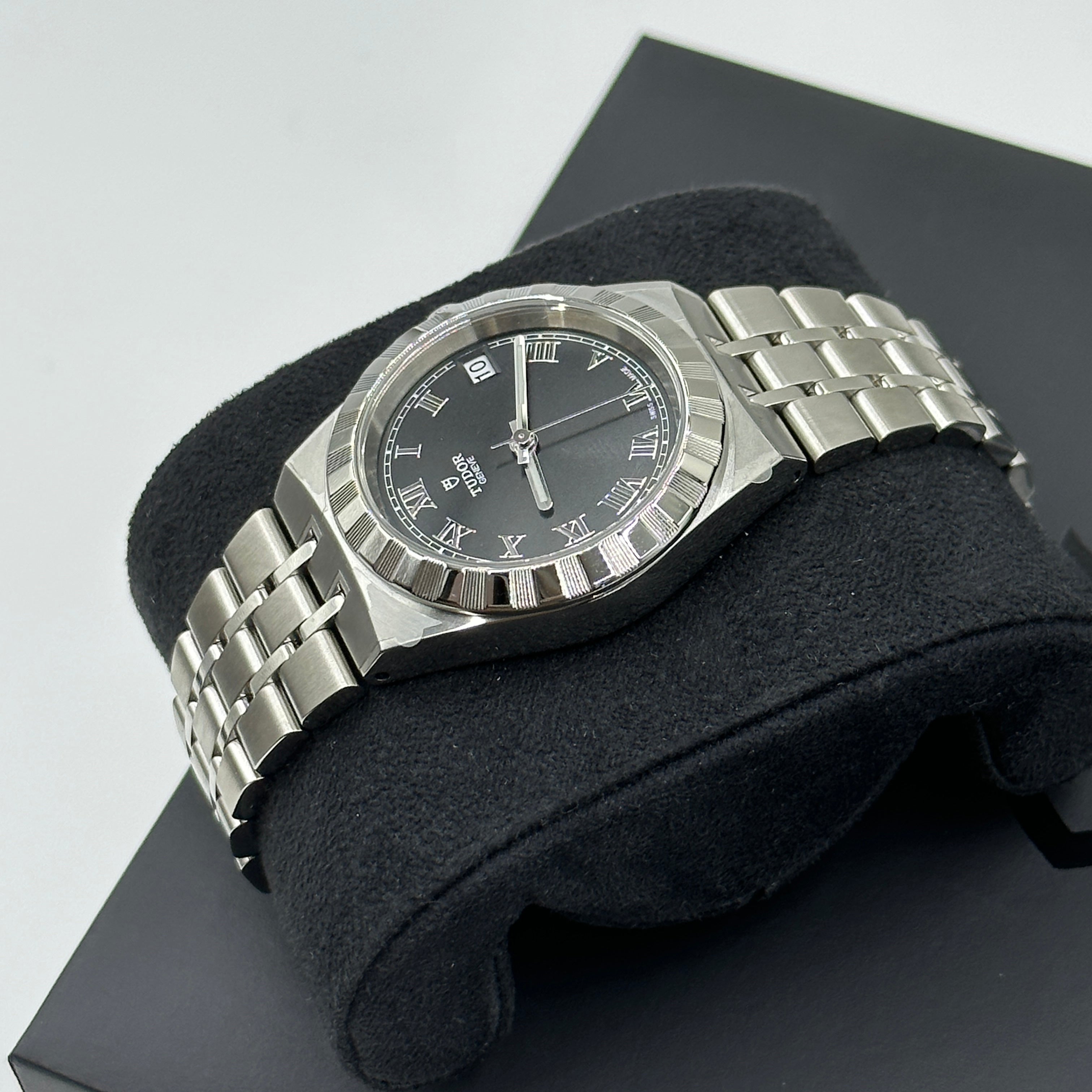 Tudor Tudor Royal 34 mm 28400-0003 Schwarzer römischer Stahl 2022