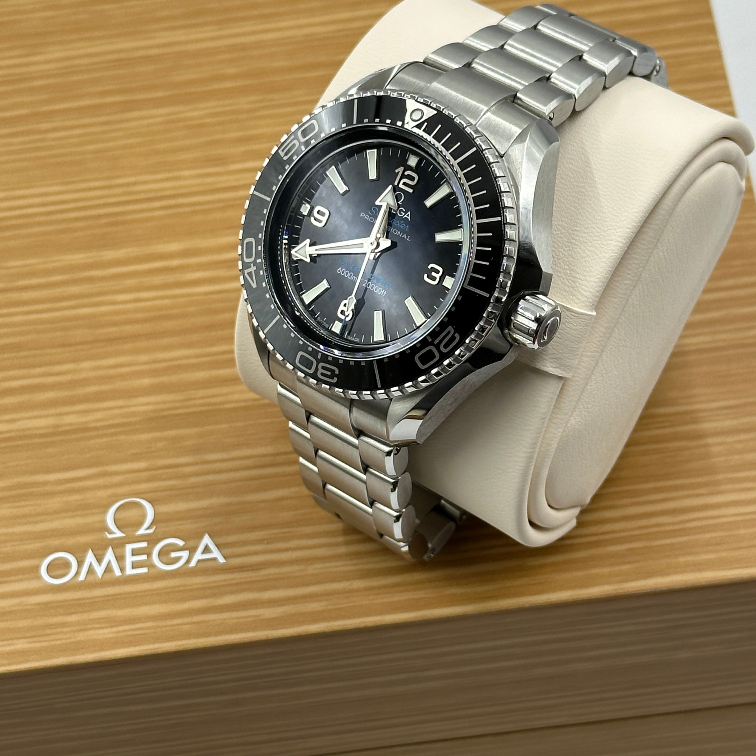Omega Seamaster Planet Ocean 6000M 45,5 mm 215.30.46.21.03.001 2023