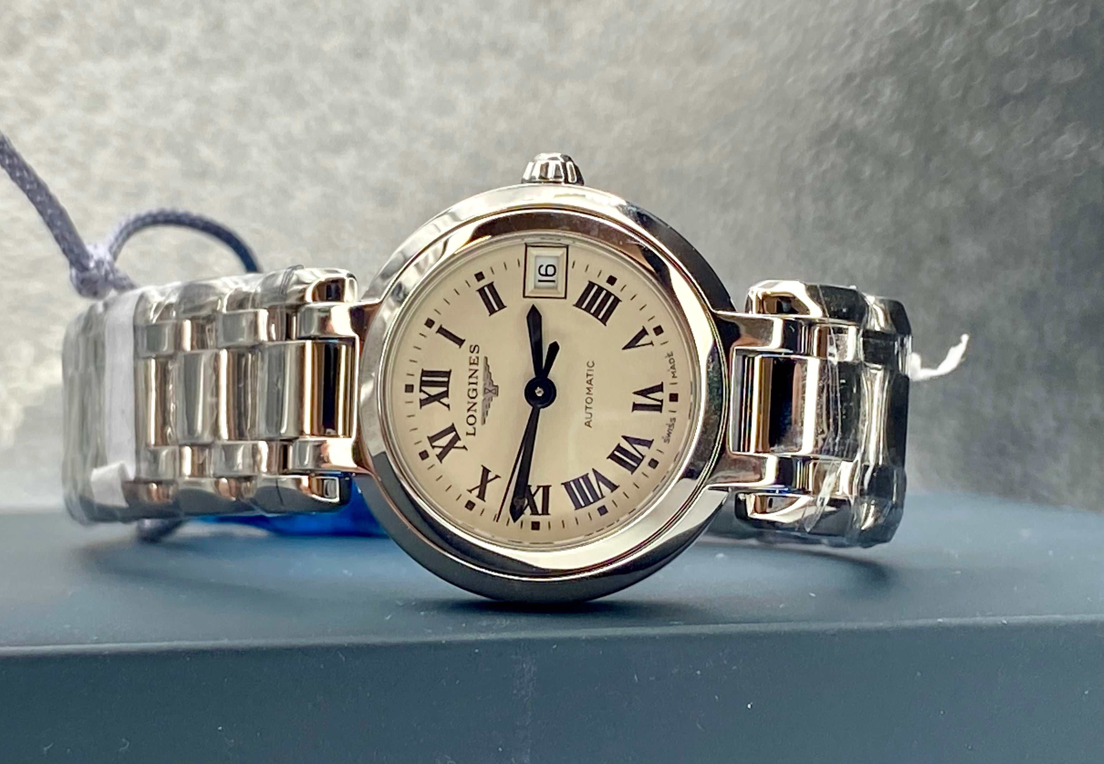 Longines PrimaLuna 26,5 mm L8.111.4.71.6