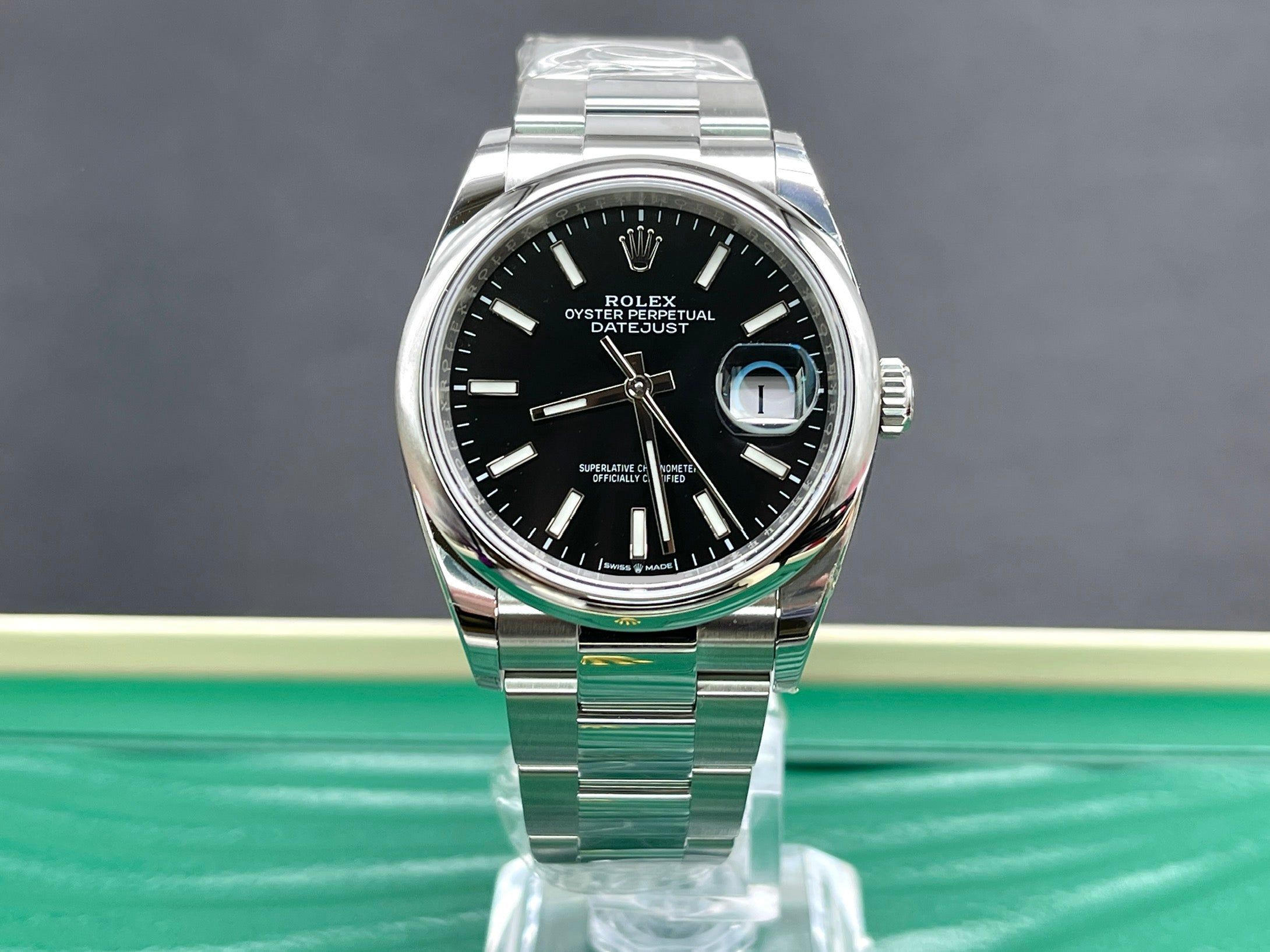 Rolex Datejust 36 126200 Black Index Oyster 2025