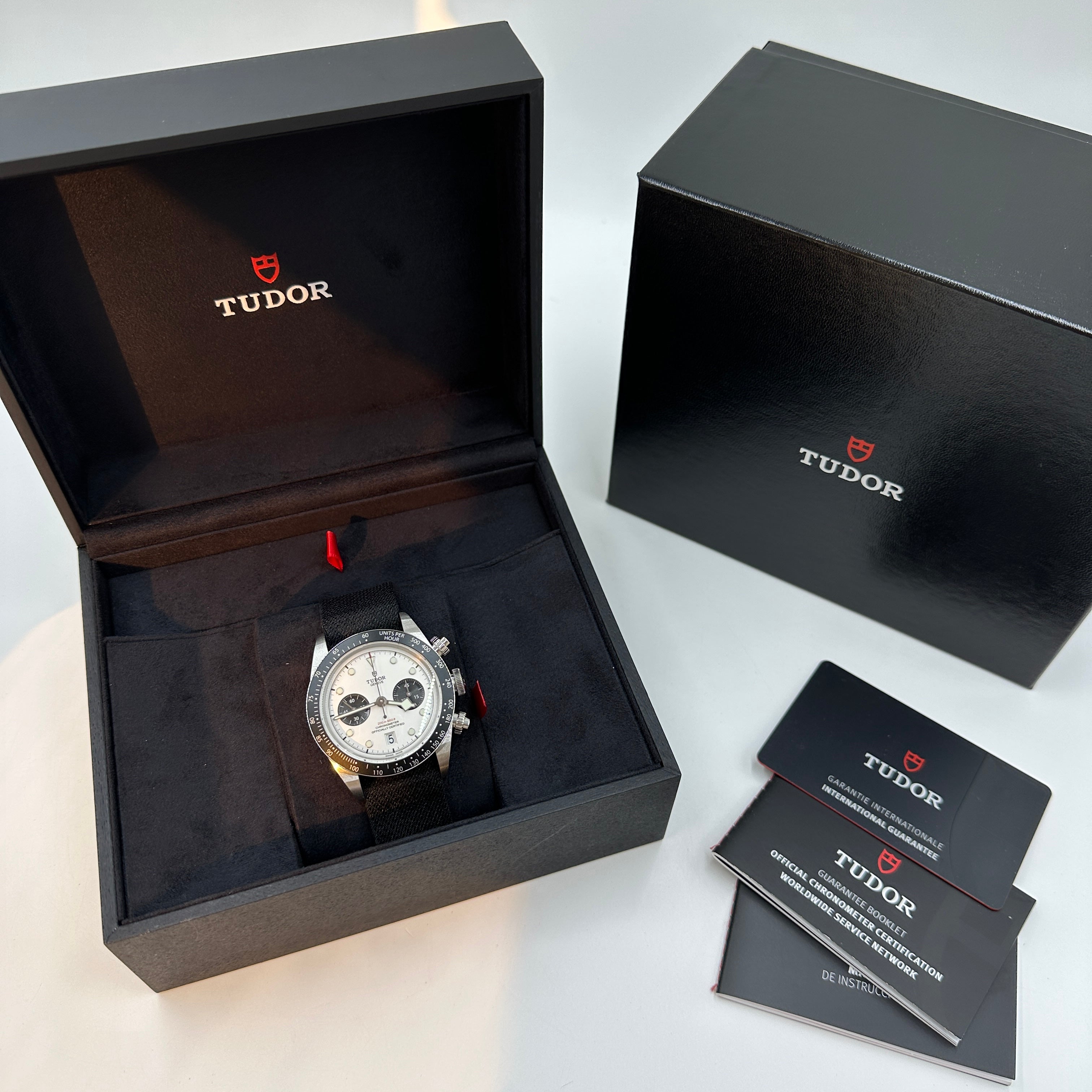 Tudor Black Bay Chrono 41 mm 79360N-0008 Weiß gewebt 2024