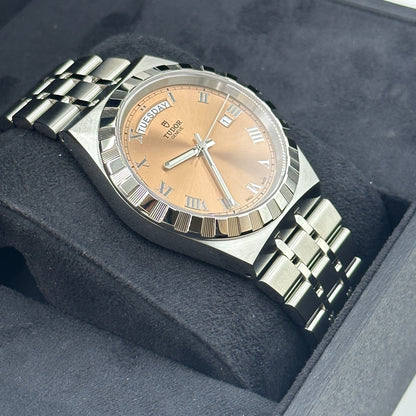 TUDOR Royal Steel-Gehäuse, 41 mm Durchmesser, lachsrosa Oberfläche M28600-0009