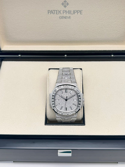 Patek Philippe Nautilus  ref. 5811/1460G-001 White Gold
