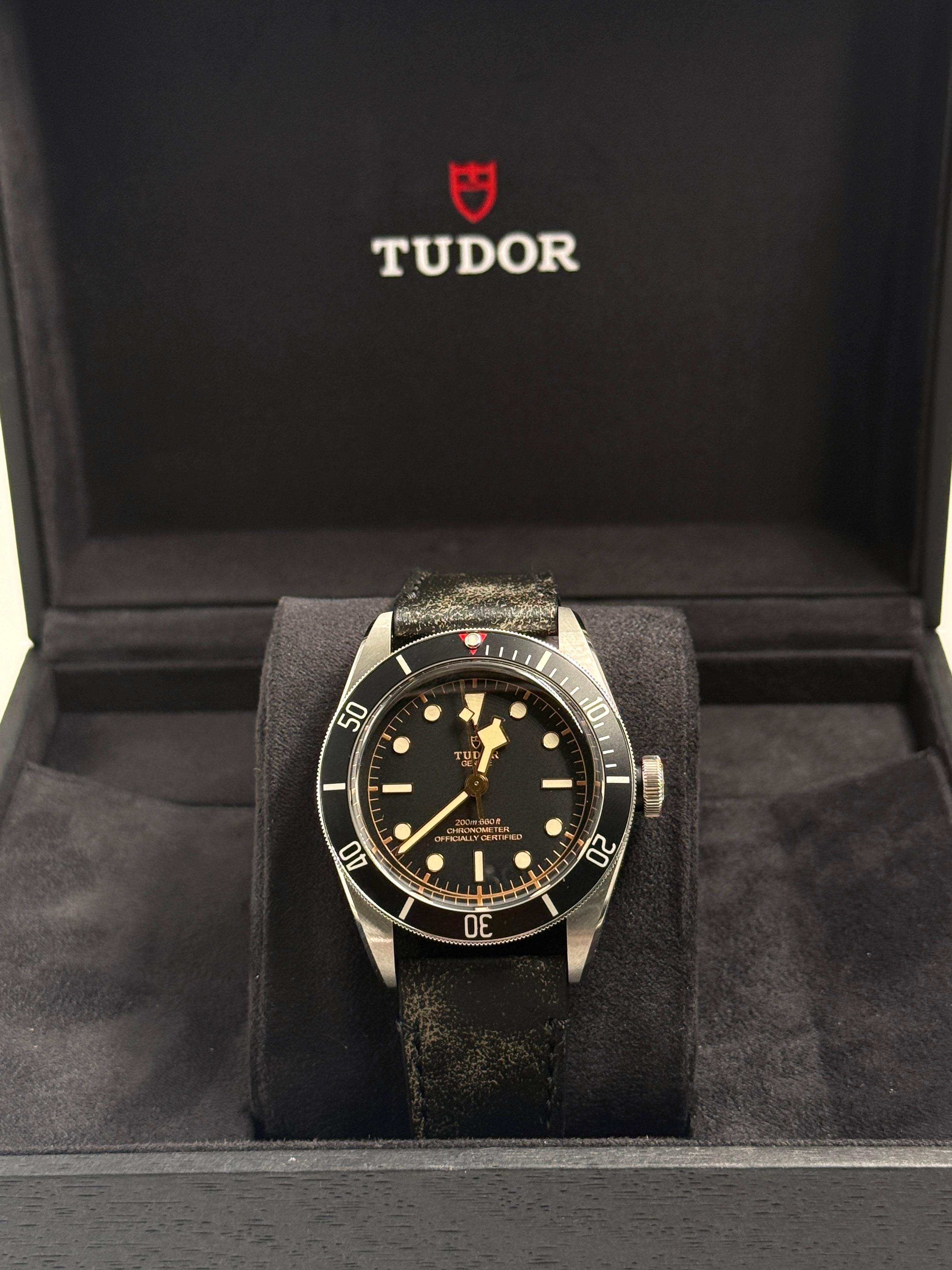 Tudor Black Bay 41 mm 79230N-0008 Schwarzes Leder 2024 HWN