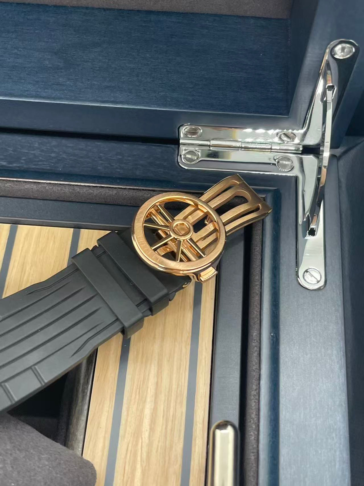Breguet Marine Chronograph 5527BR/G3/5WV 2026