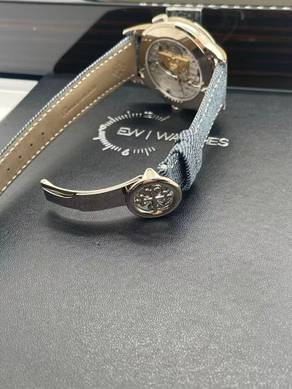 Patek Philippe 5330G-001  2025