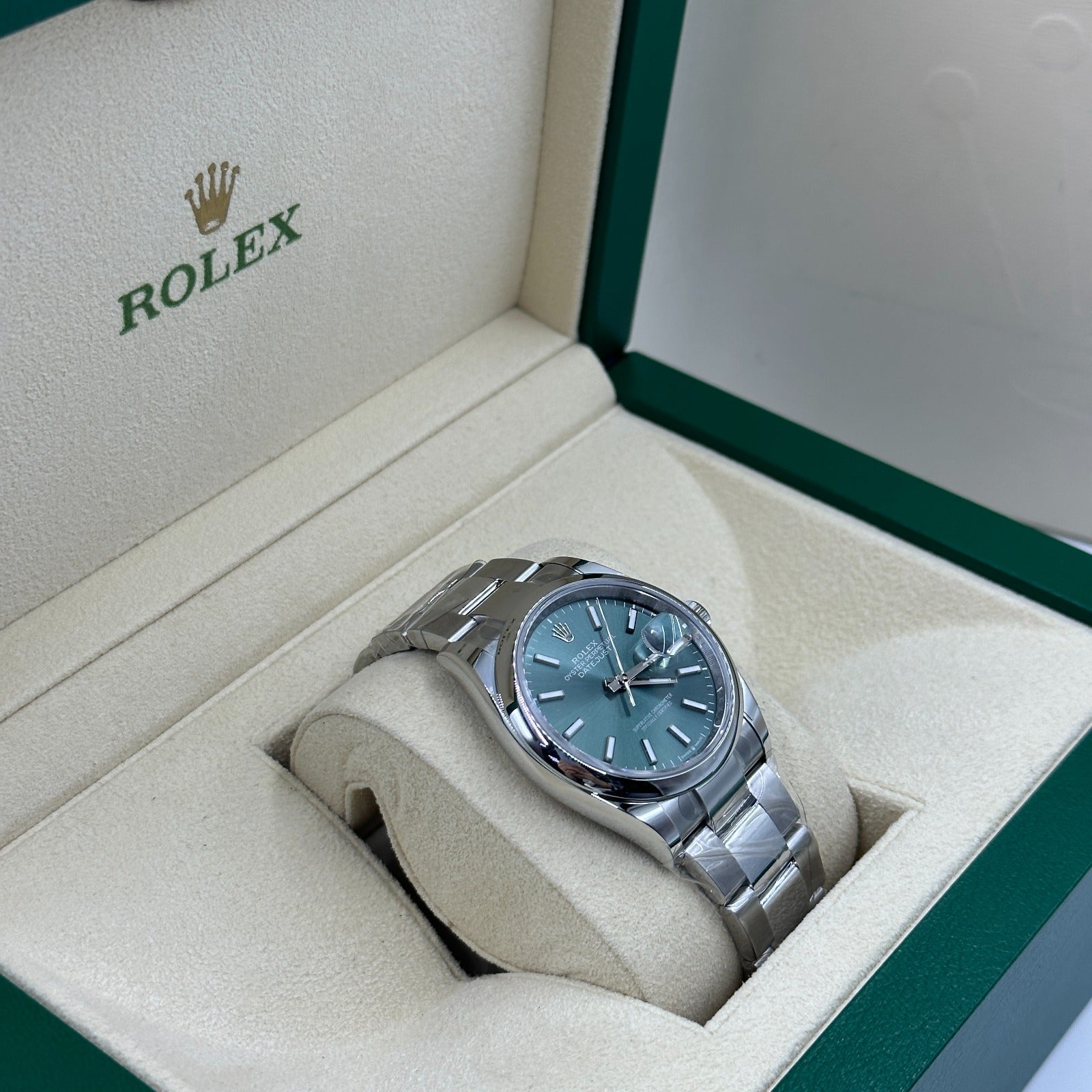 Rolex Datejust 36 126200 GREEN INDEX OYS