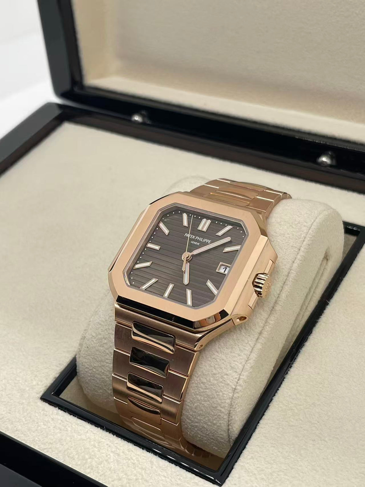 Patek Philippe 7128/1R-001  2026