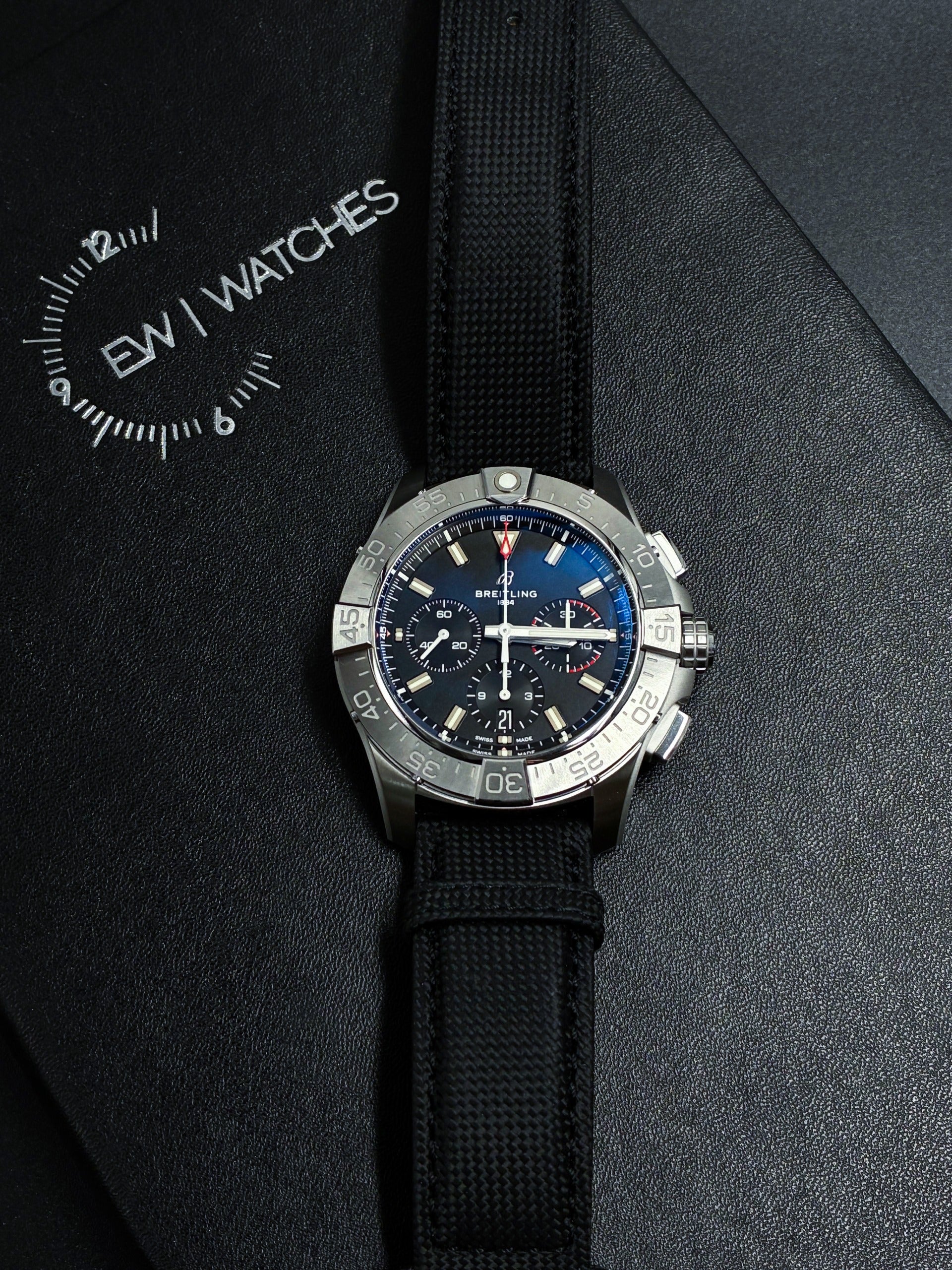 Breitling Avenger B01 Chronograph 44 AB0147101B1X1