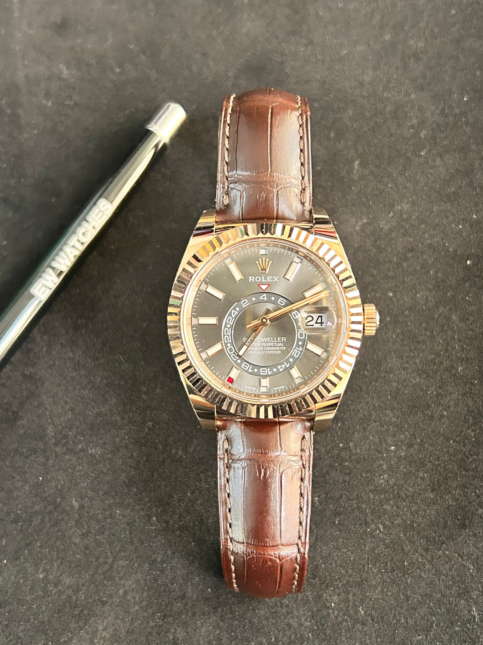 Rolex Sky-Dweller 326135 grey