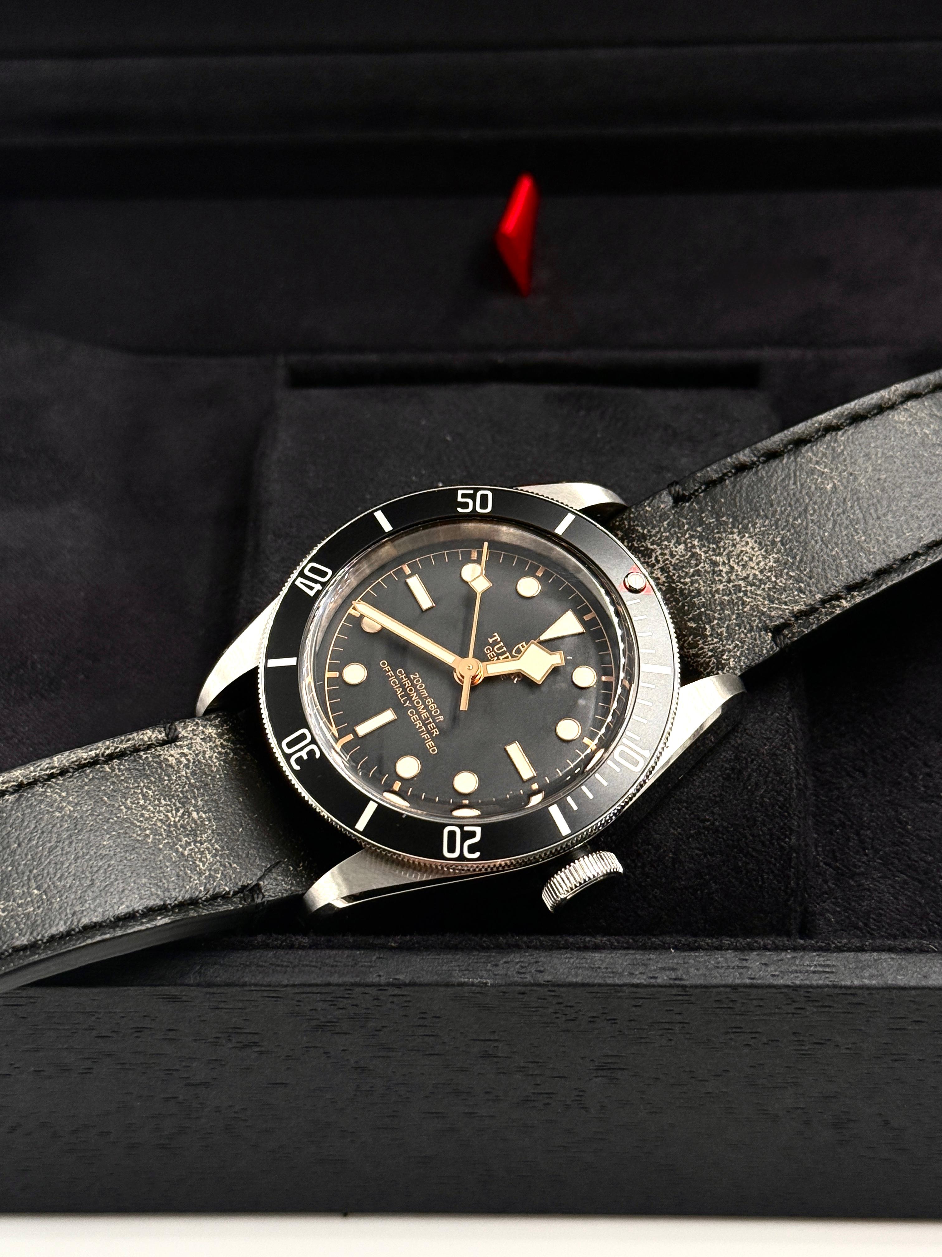 Tudor Black Bay 41 mm 79230N-0008 Schwarzes Leder 2024 HWN