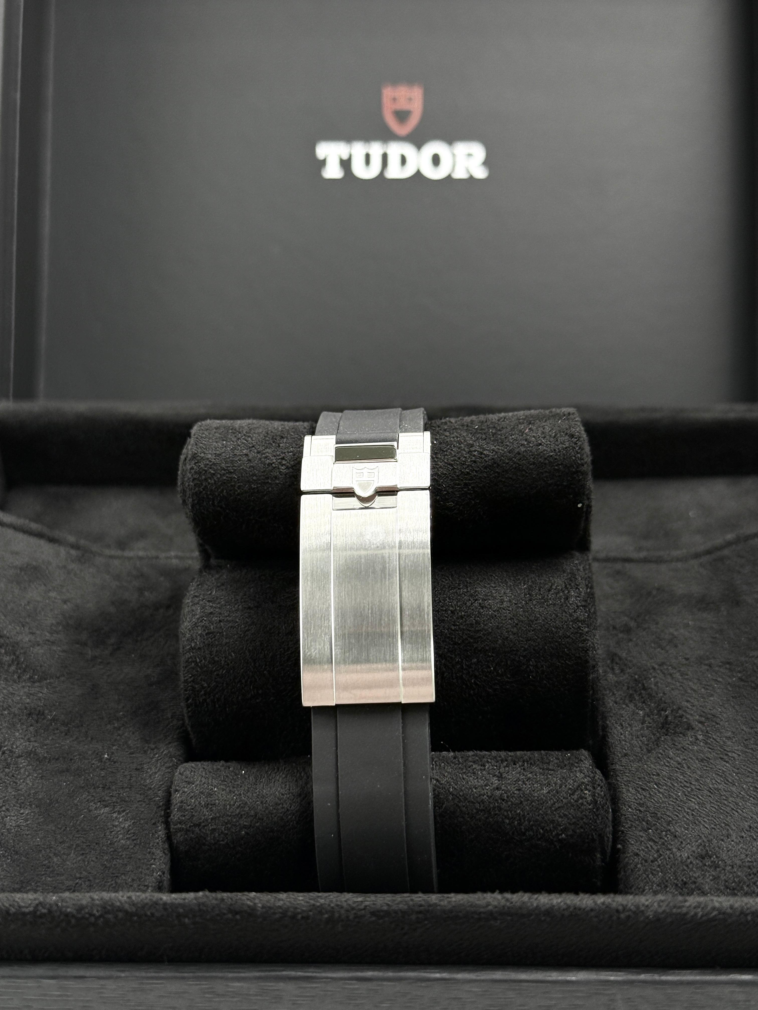TUDOR Black Bay  M7941A1A0NU-0002