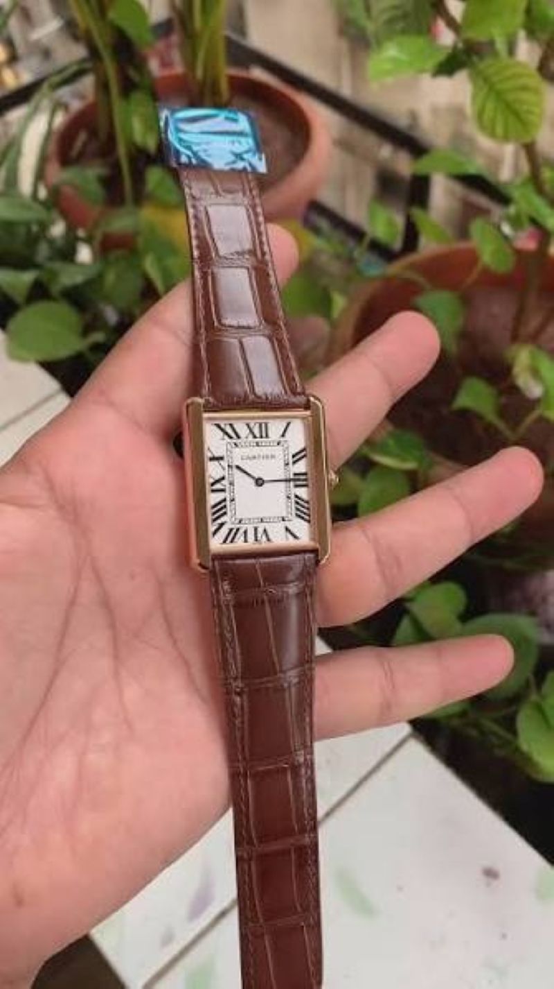 CARTIER Tank Louis W1560017 2026