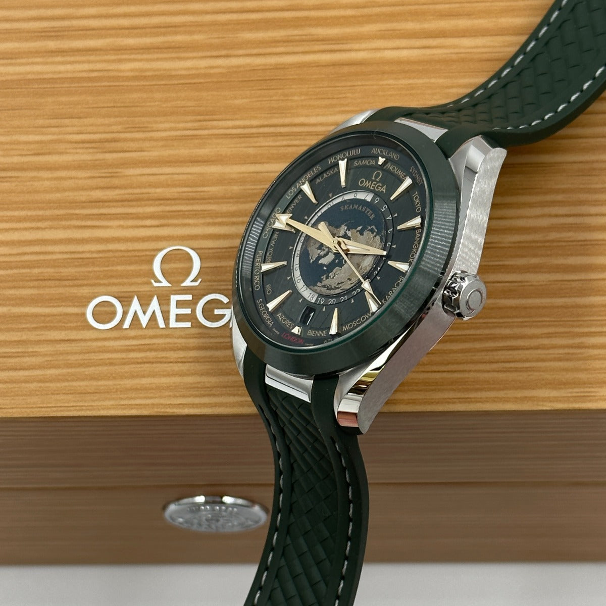 Omega 220.32.43.22.10.001 Aqua Terra 150m Co‑axial Master Chronometer