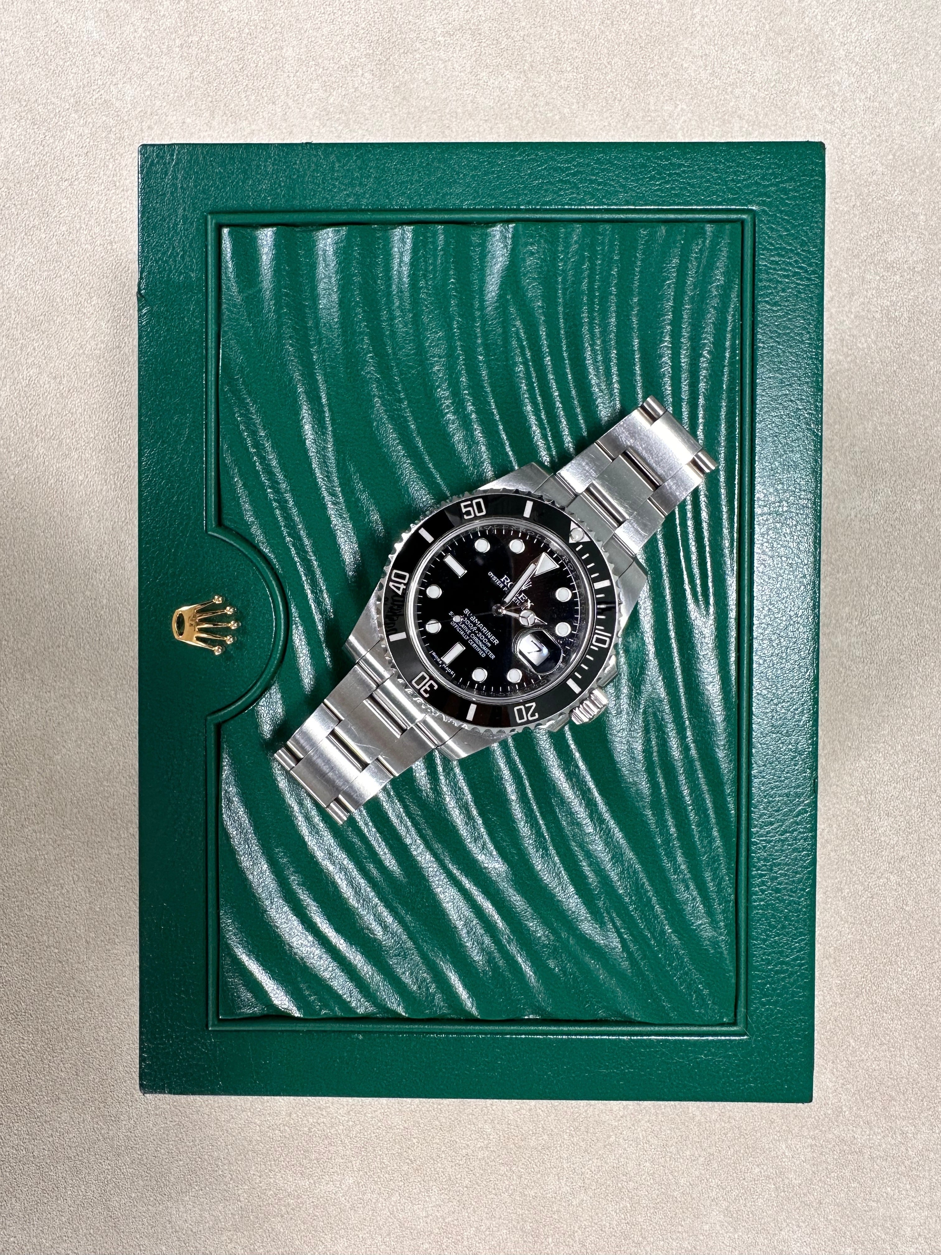 Rolex Submariner Date 116610ln Black