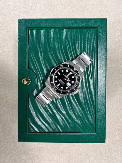 Rolex Submariner Date 116610ln Black